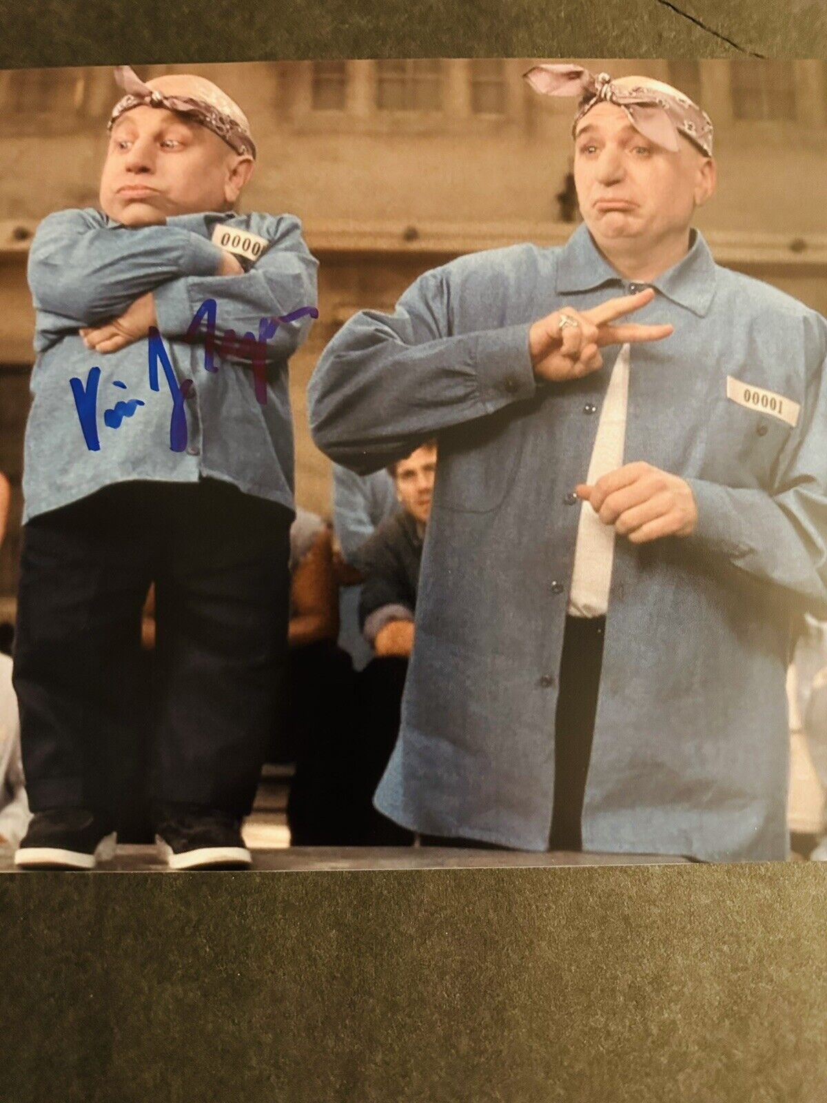 Verne Troyer Mini Me Signed 8x10 Austin Powers Photo AUTO Autographed with COA