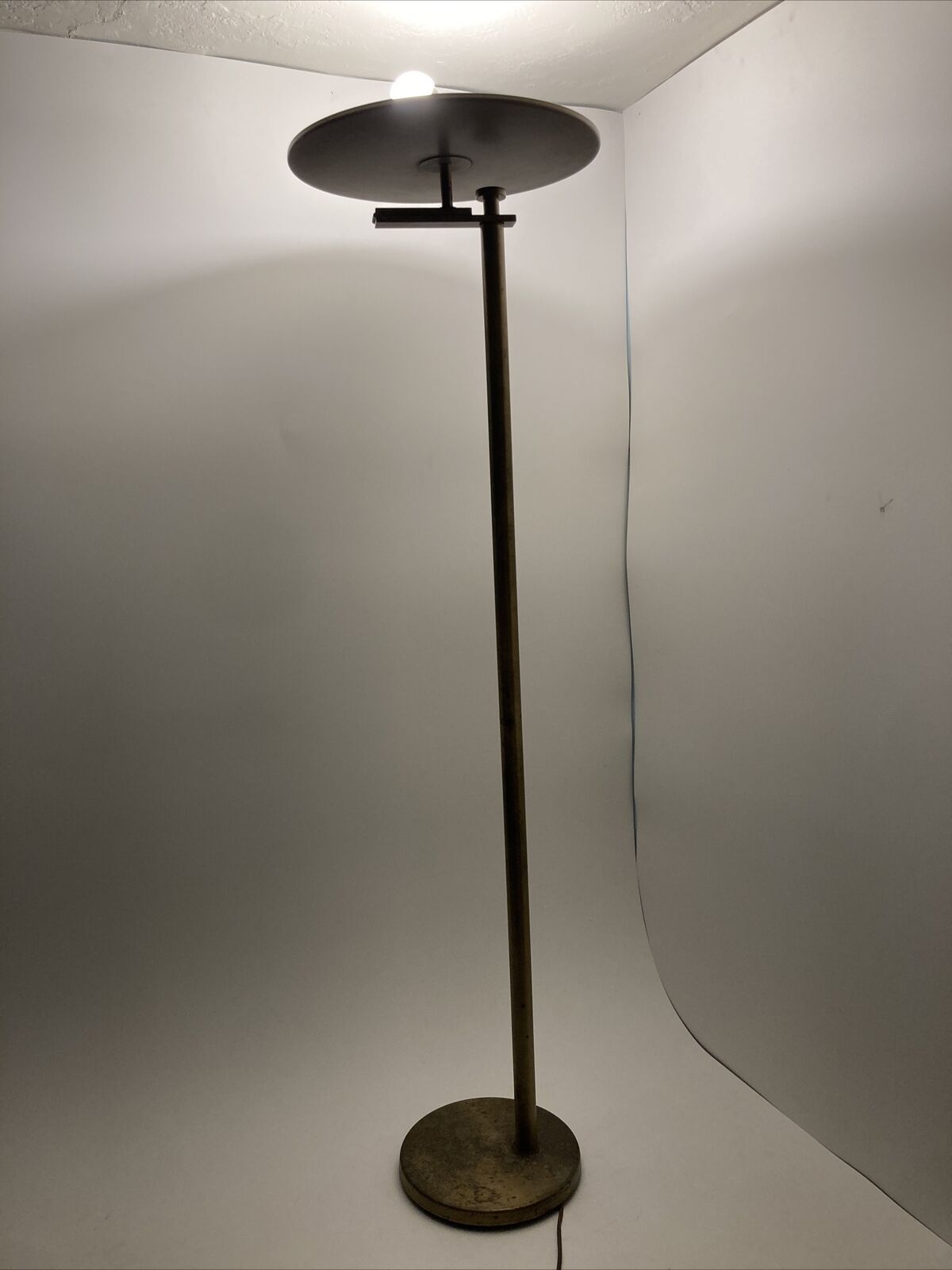 KURT VERSEN FLIP FLOOR LAMP ART DECO MCM TORCHIERE LIGHTOLIER CONVERTIBLE BRASS
