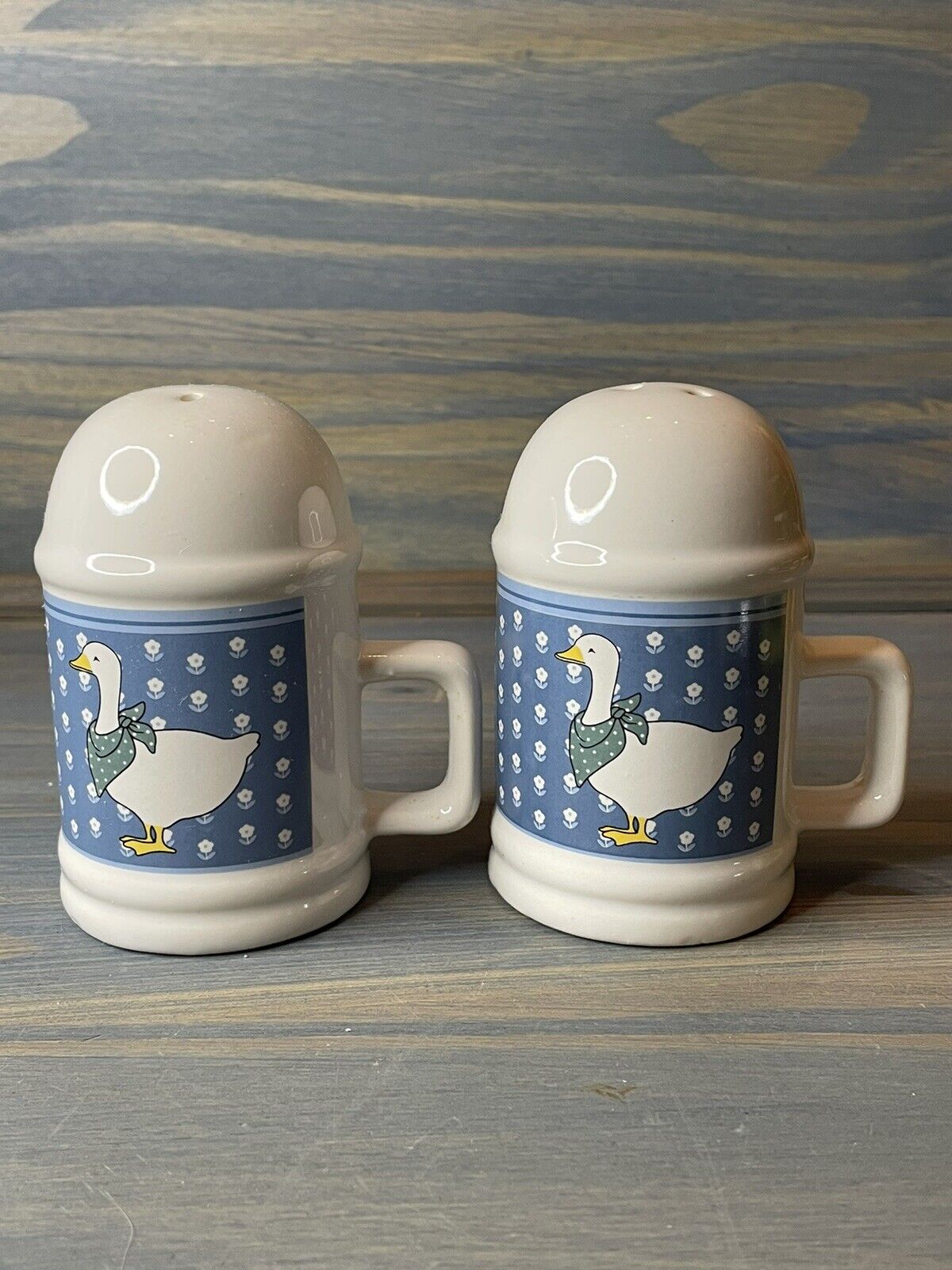 Vintage Pair Ceramic Blue Bow Geese Salt And Pepper Shakers