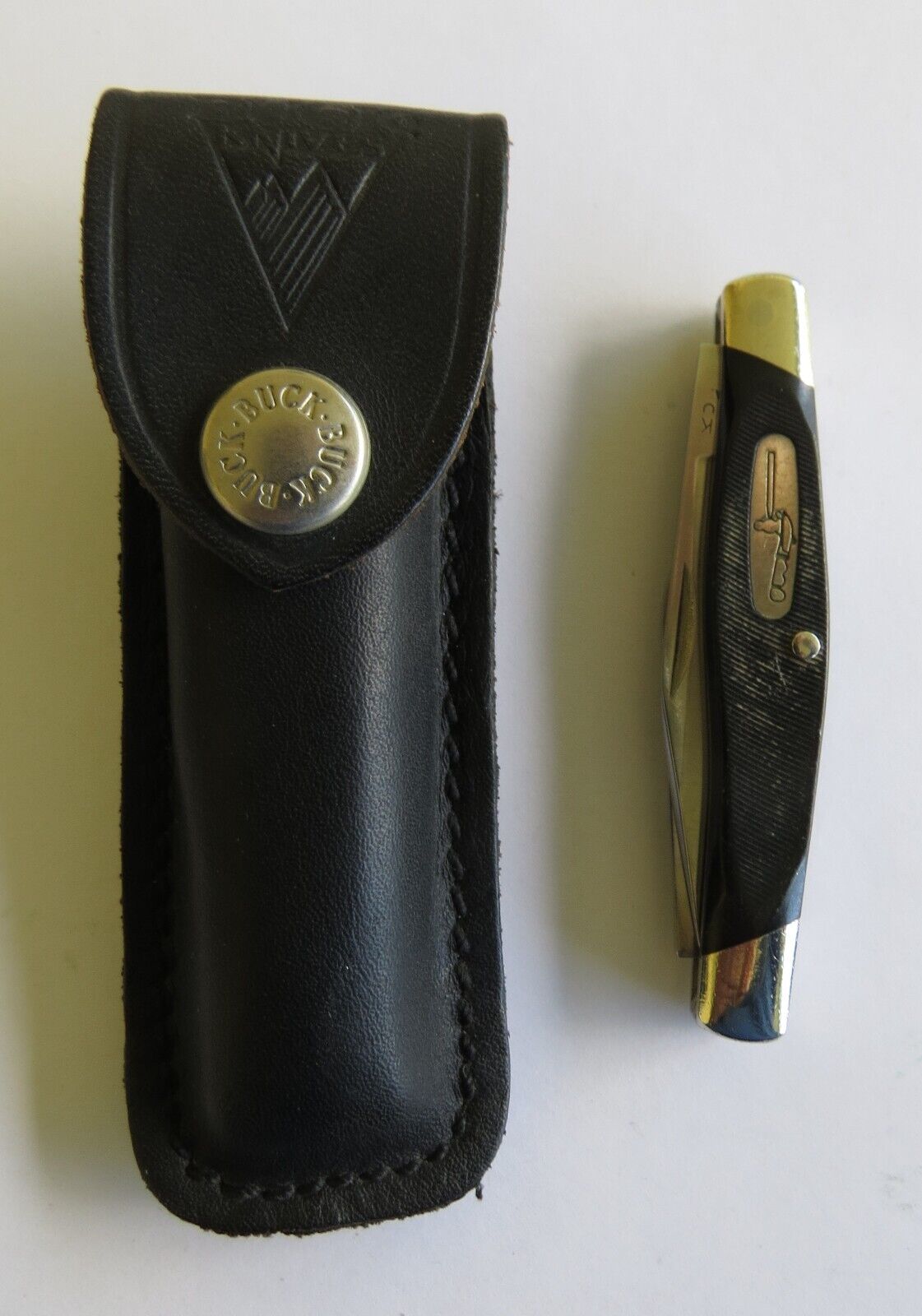 BUCK U.S.A. Cadet Pocketknife 303U Vintage 3 Blades Leather Sheath