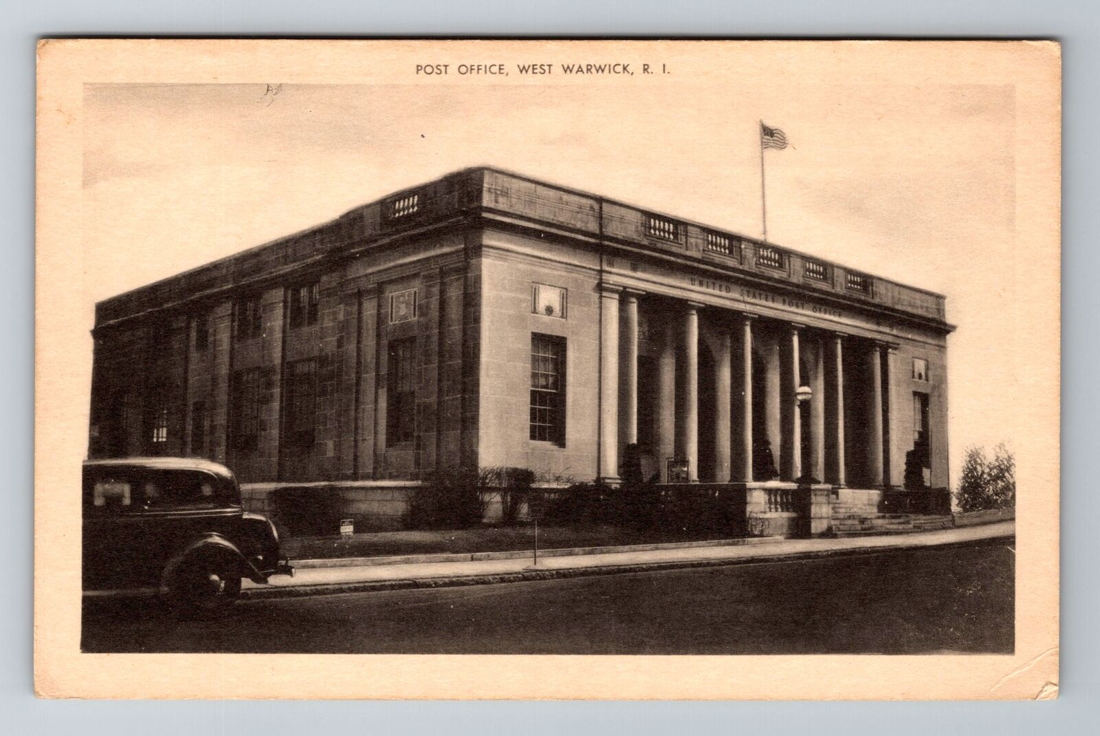 Warwick RI-Rhode Island Post Office Building  Vintage Souvenir Postcard