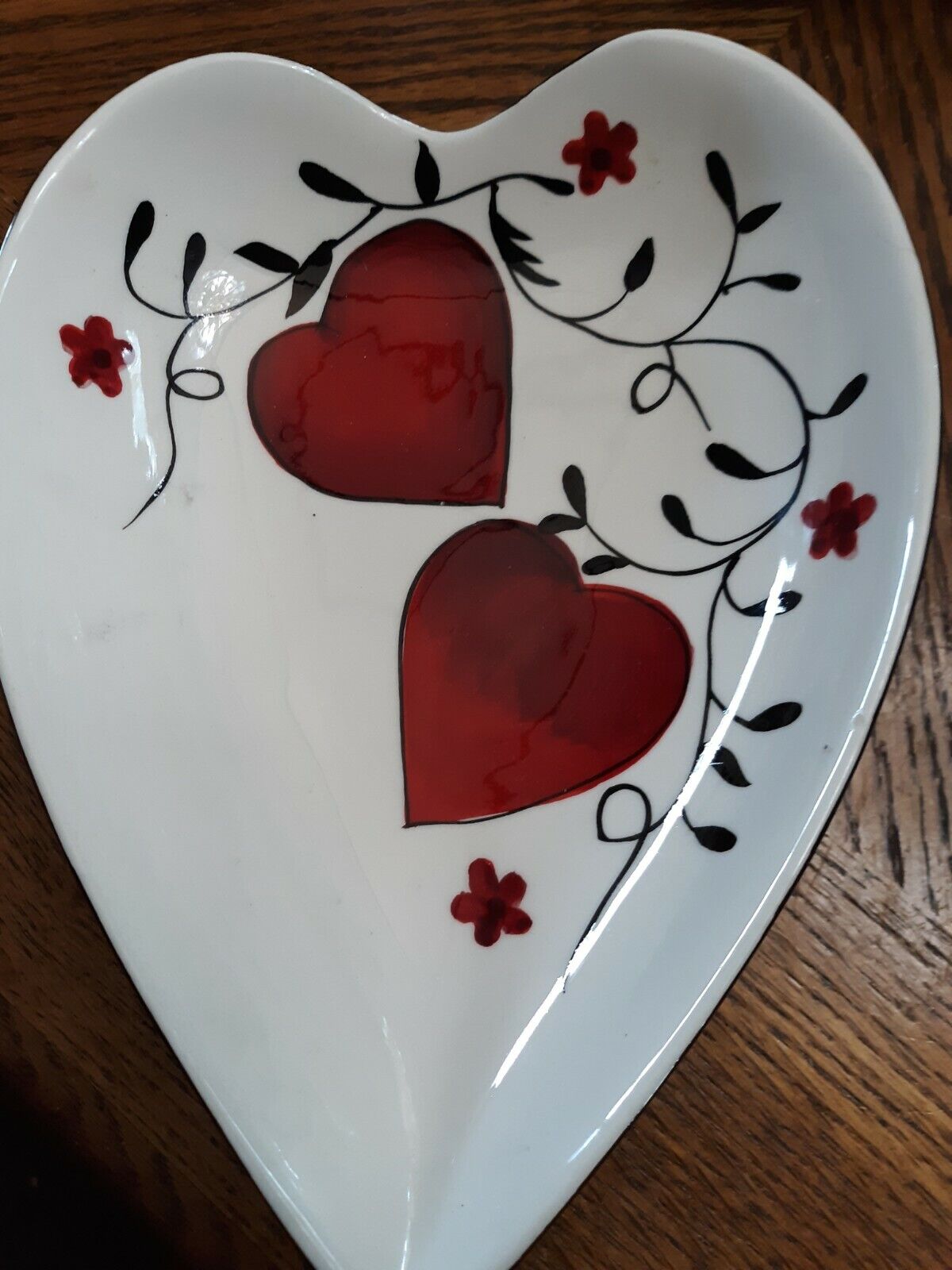 Heart Dish Black With Red Hearts 7\'\' Gates Ware