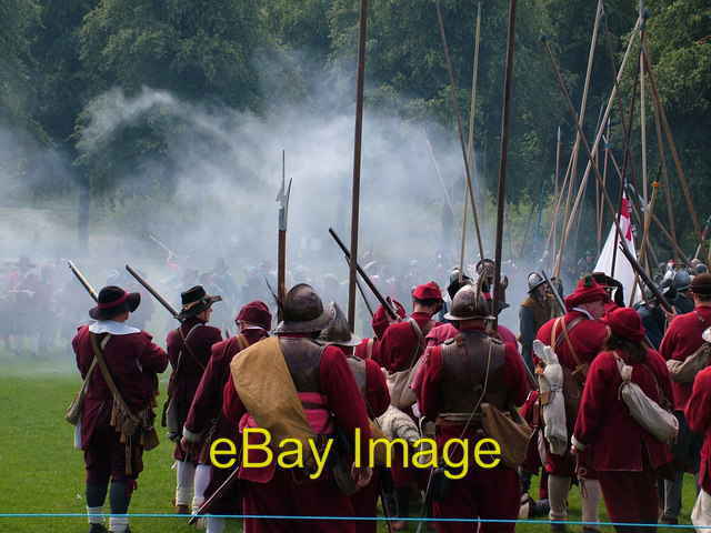 Photo 6x4 The Sealed Knot Society re-enacting a battle in the Quarry Shre c2007