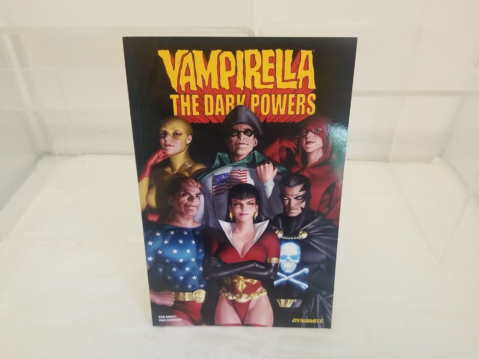Vampirella the Dark Powers, Paperback by Abnett, Dan; Davidson, Paul (CON), L...
