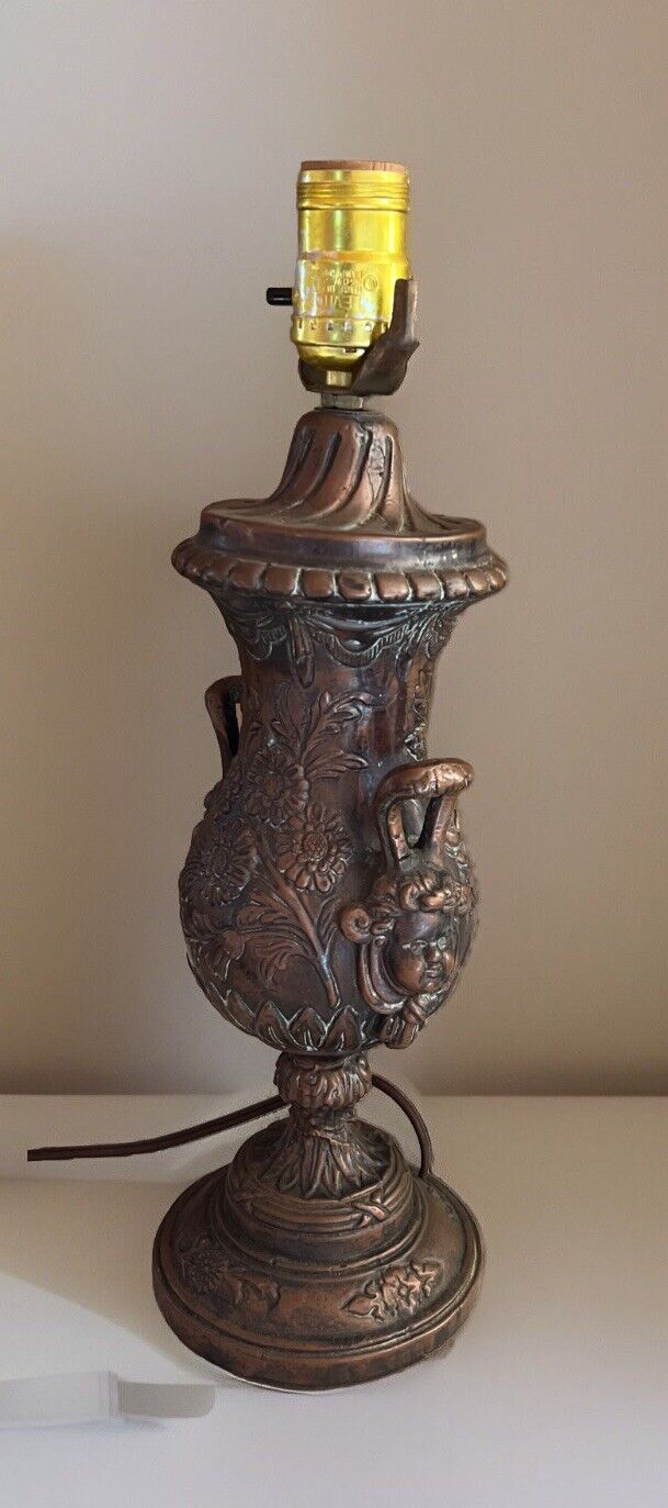 Antique Hammered Copper  Cherubs Urn TABLE LAMP Neoclassical Art Nouveau I Putti