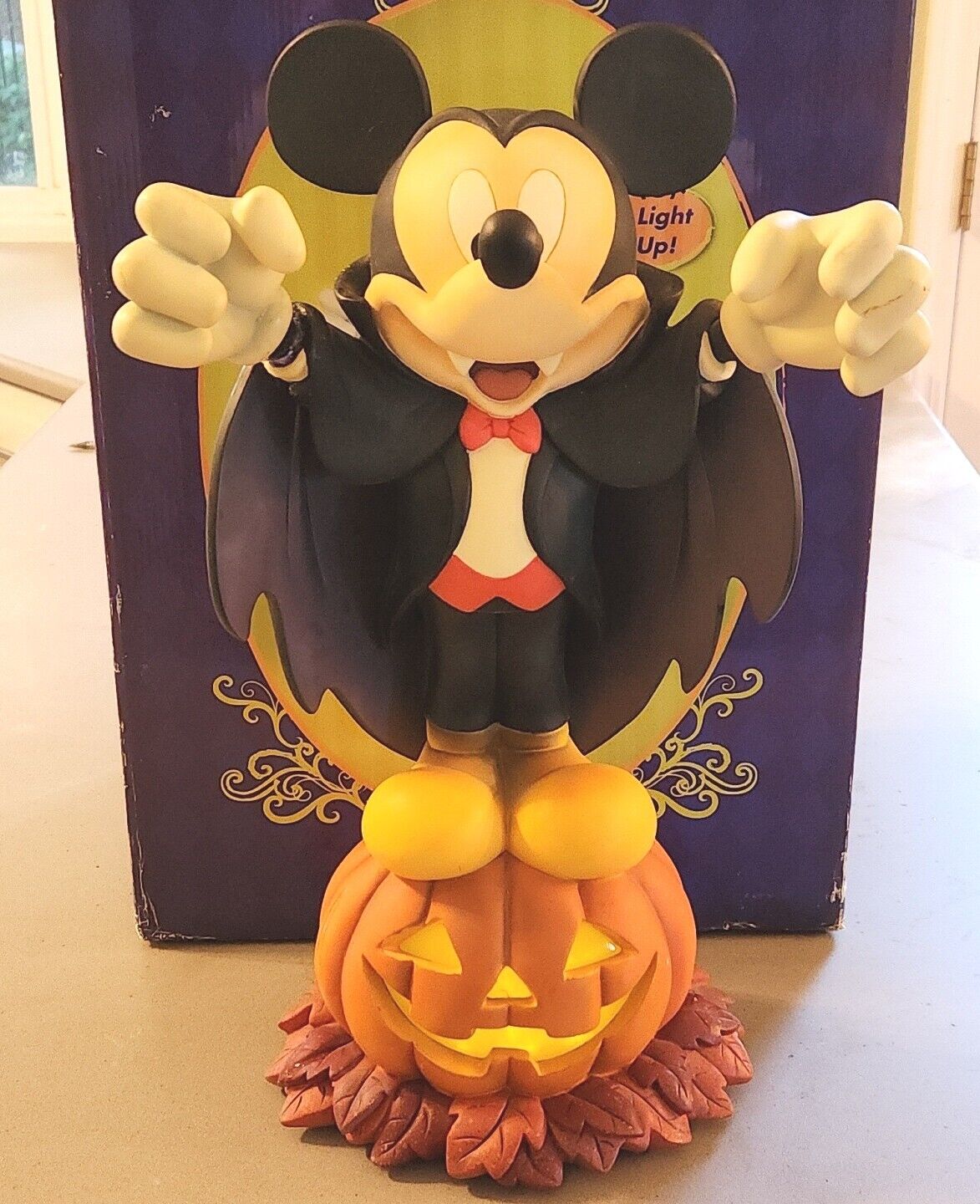 Disney Store Halloween Mickey Mouse Vampire Light Up Figure Dracula Greeter+Box