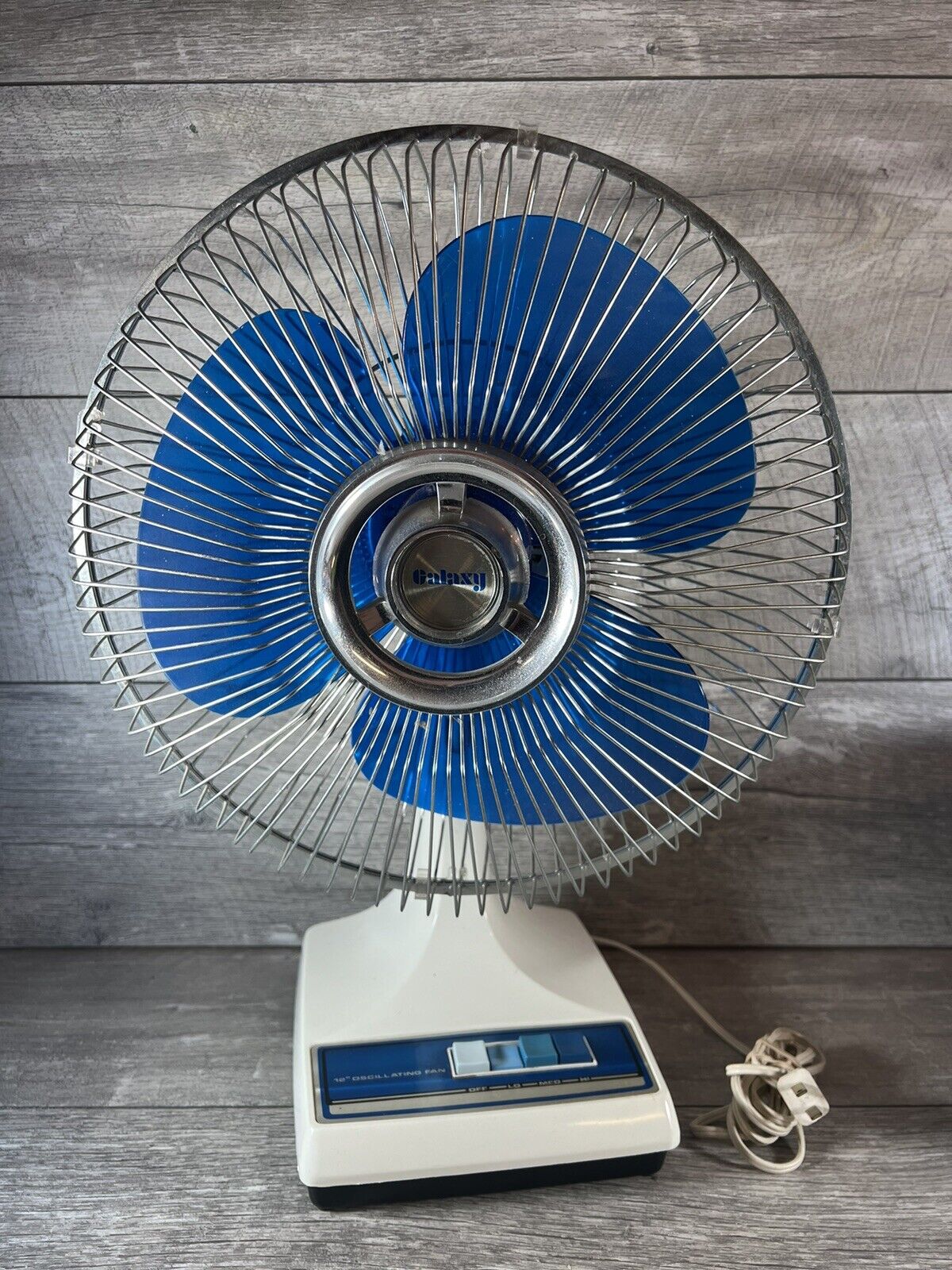 Vintage Galaxy 12” Oscillating Fan Translucent Blue Blade Type 12-1 Lasko Quiet