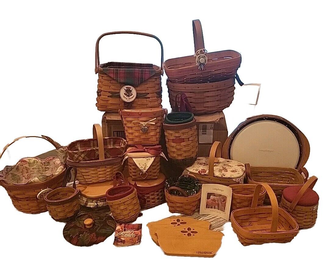 Longaberger  Lot Of 22 Baskets And Bread Dividers And One Signed C5