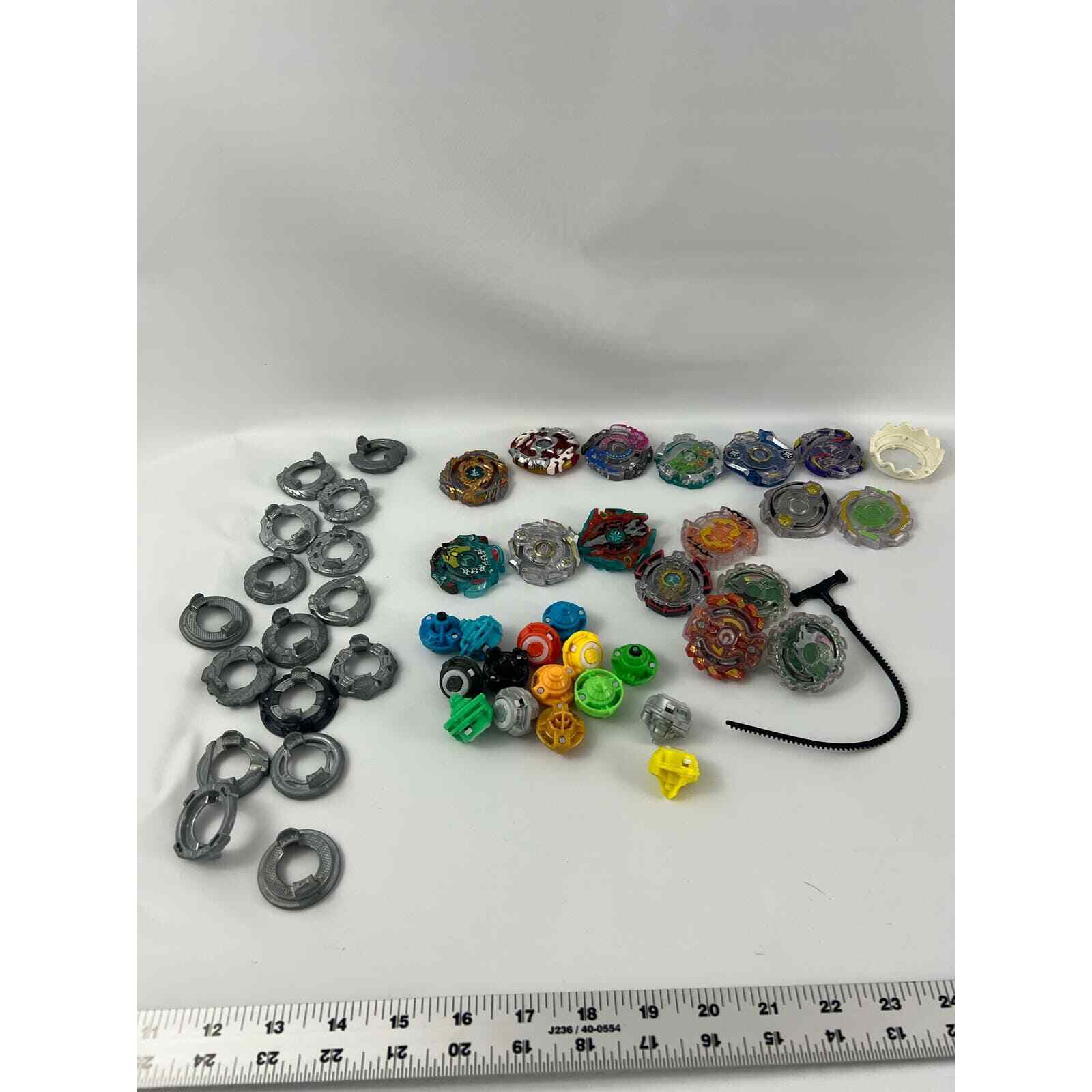 BeyBlade Metal Spinner Lot Mixed Gigant Gaia 1 Puller Anime Collectable Vintage