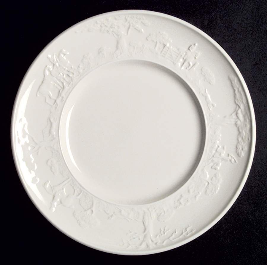Wedgwood Devonshire  Luncheon Plate 784055