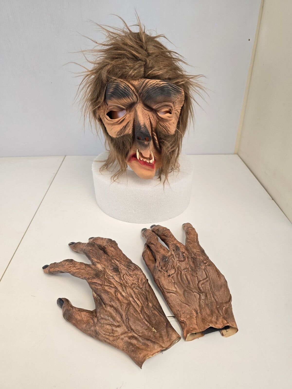 Vintage Topstone Halloween Werewolf Wolfman Mask Universal Monsters With Hands