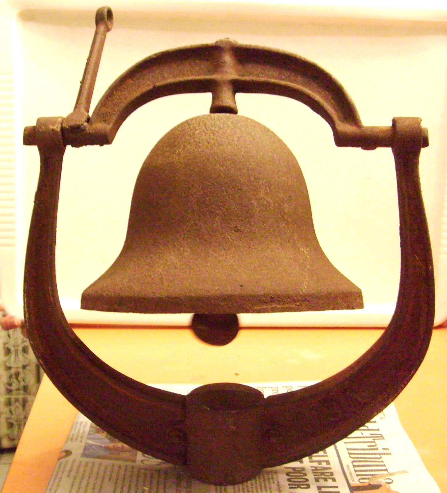 ANTIQUE 1700-1800's  IRON BELL MARKED USA POST RAILROAD CHURCH SCHOOL SHIP ?