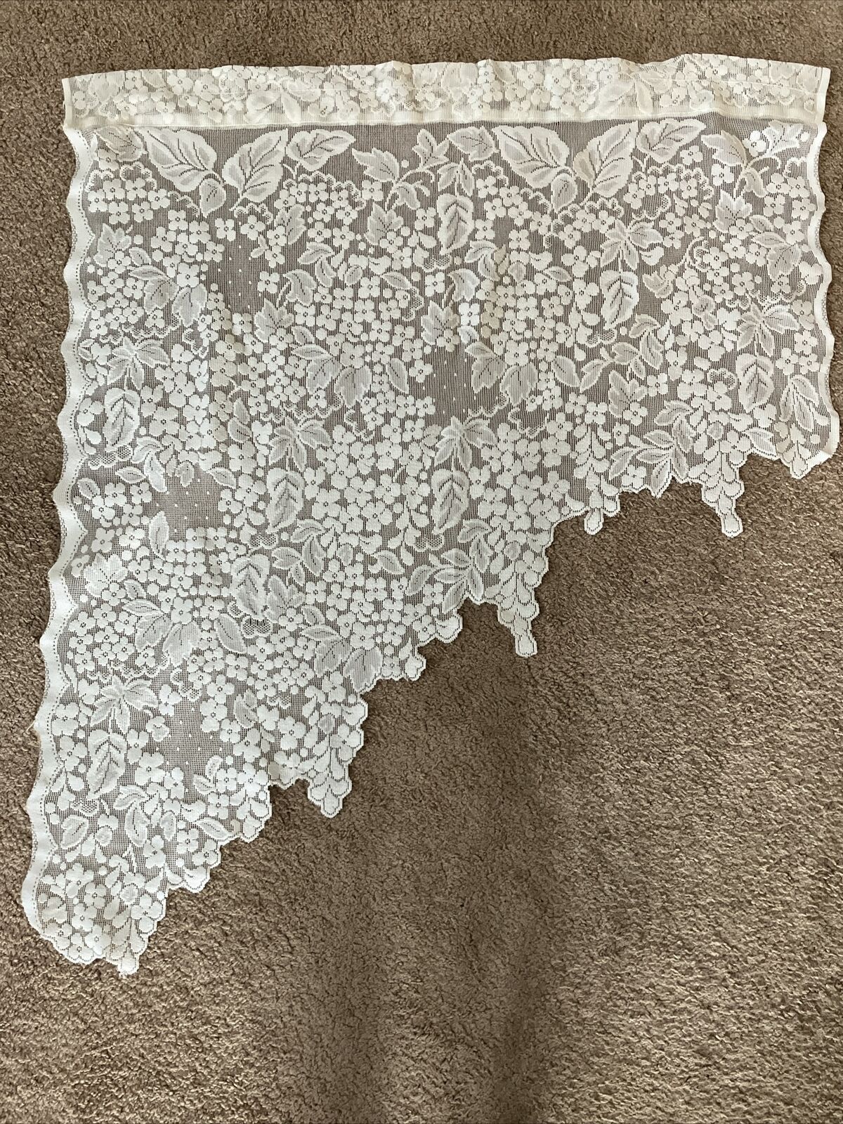 White Chantilly Lace Vintage Swag Curtain Decor Piece 39” X 35” Rod Panel