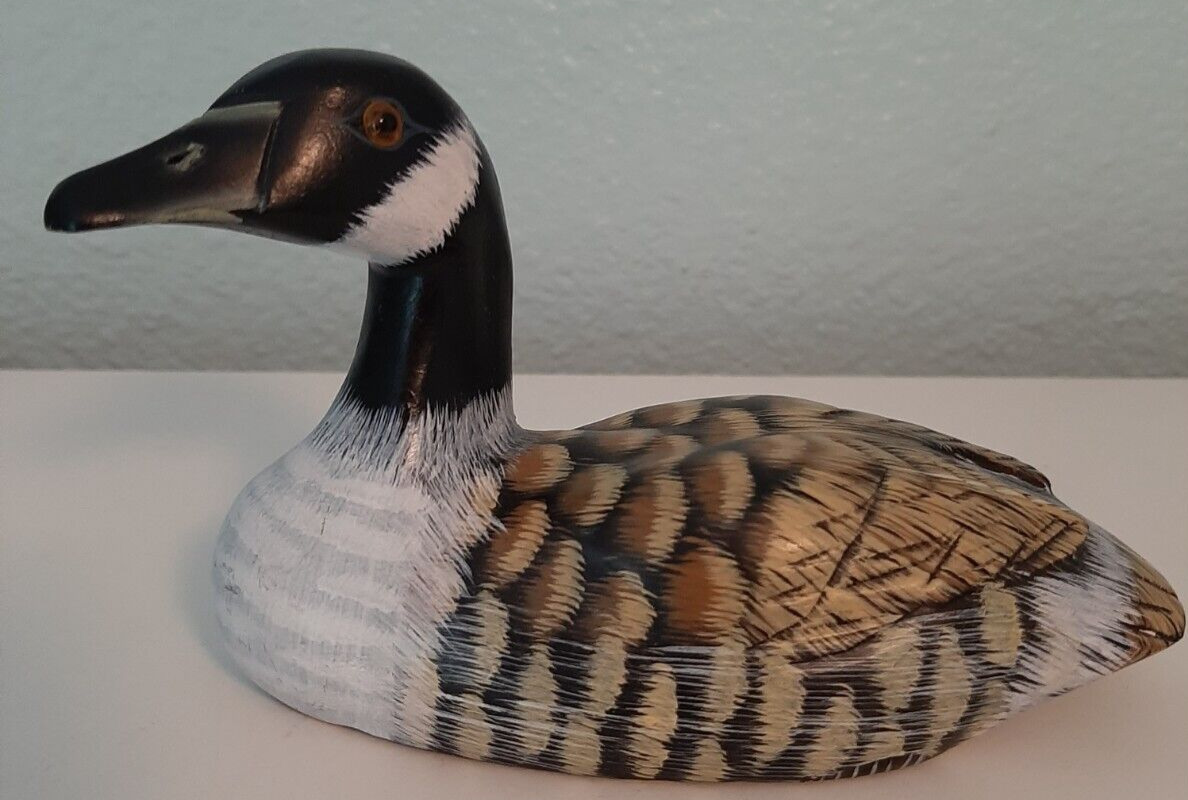 Wood Canadian Goose Painted Carved Small Folk Art 5.5 inches X 3 inches Figurine