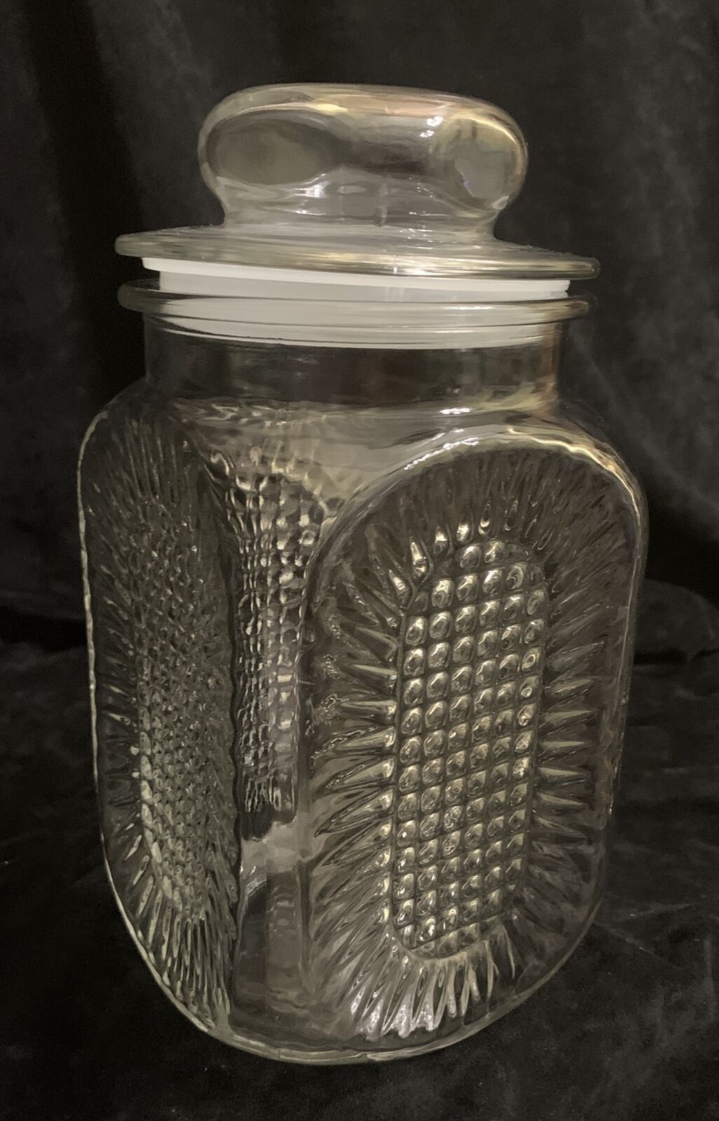 ANCHOR HOCKING PRESSED GLASS SUNFLOWER CANNISTER JAR AIR TIGHT VINTAGE