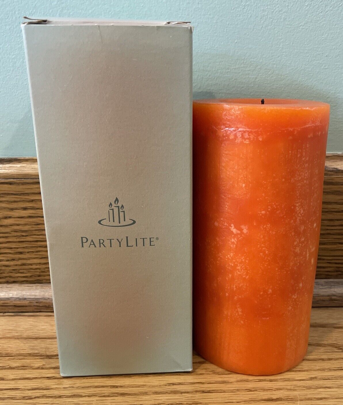 VTG Used PartyLite NORDIC ICE 3 x 7 Flat Top Pillar Candle C37614 Retired Sweet