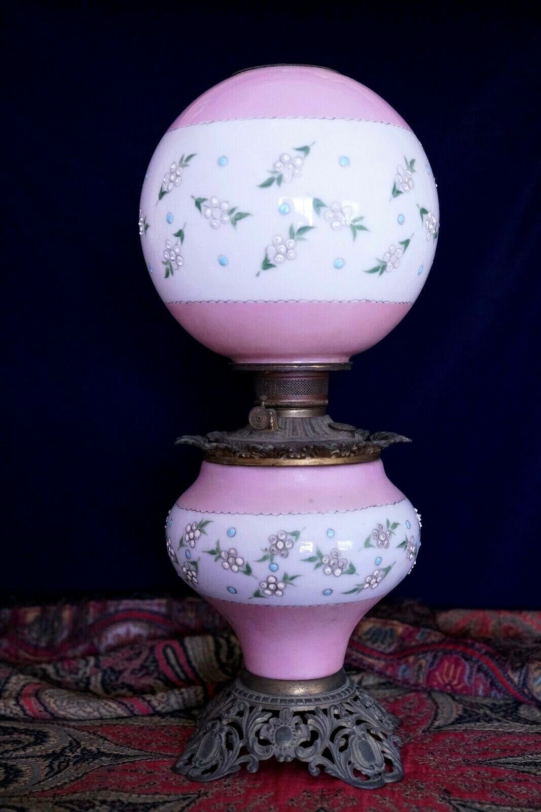 Antique Oil Lamp Ca.1890s Center Draft GWTW Parlor Lamp Hand Painted Large 