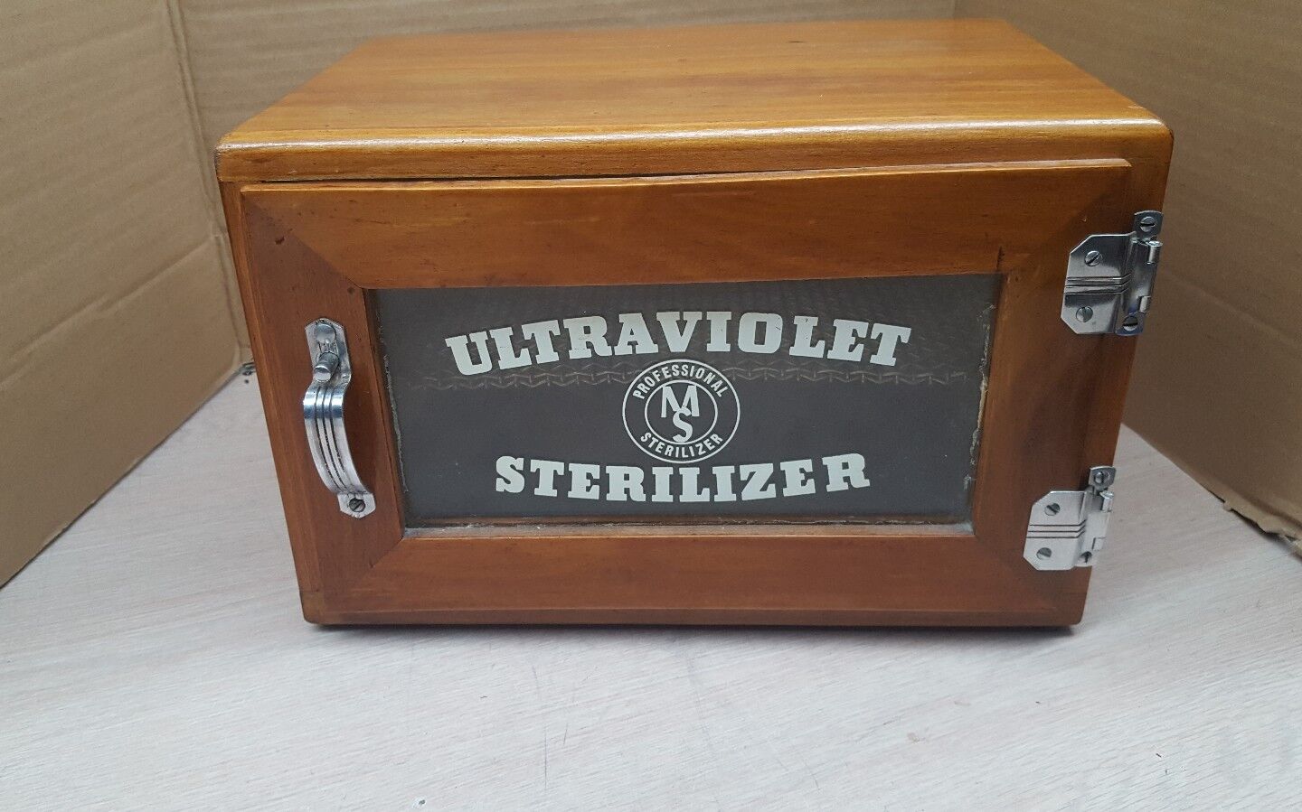 antique ultraviolet sterilizer cabinet medical dentist?