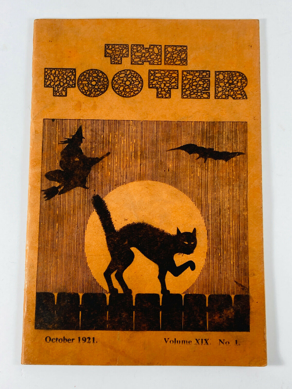 VERY RARE 1921 The Tooter Halloween Yearbook Omaha Nebraska black cat witch bat