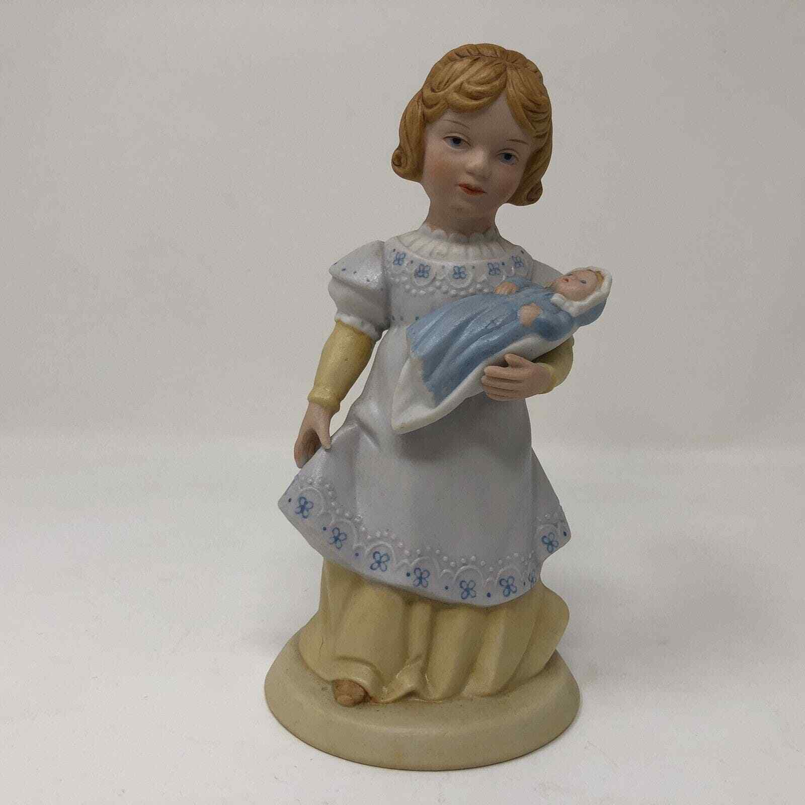 Avon 1981 A Mothers Love Porcelain Figurine Decorative Collectible Vintage