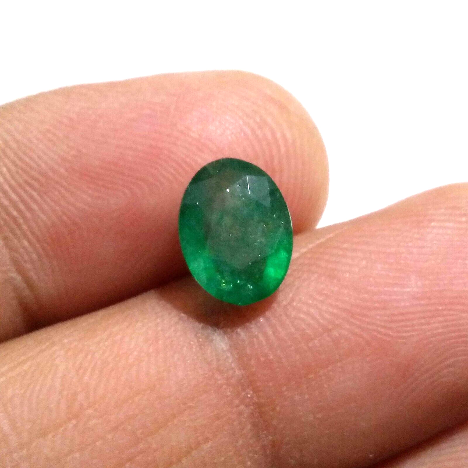 Attractive Zambian Emerald Faceted Oval Shape 2.70 Crt Emerald Loose Gemstone