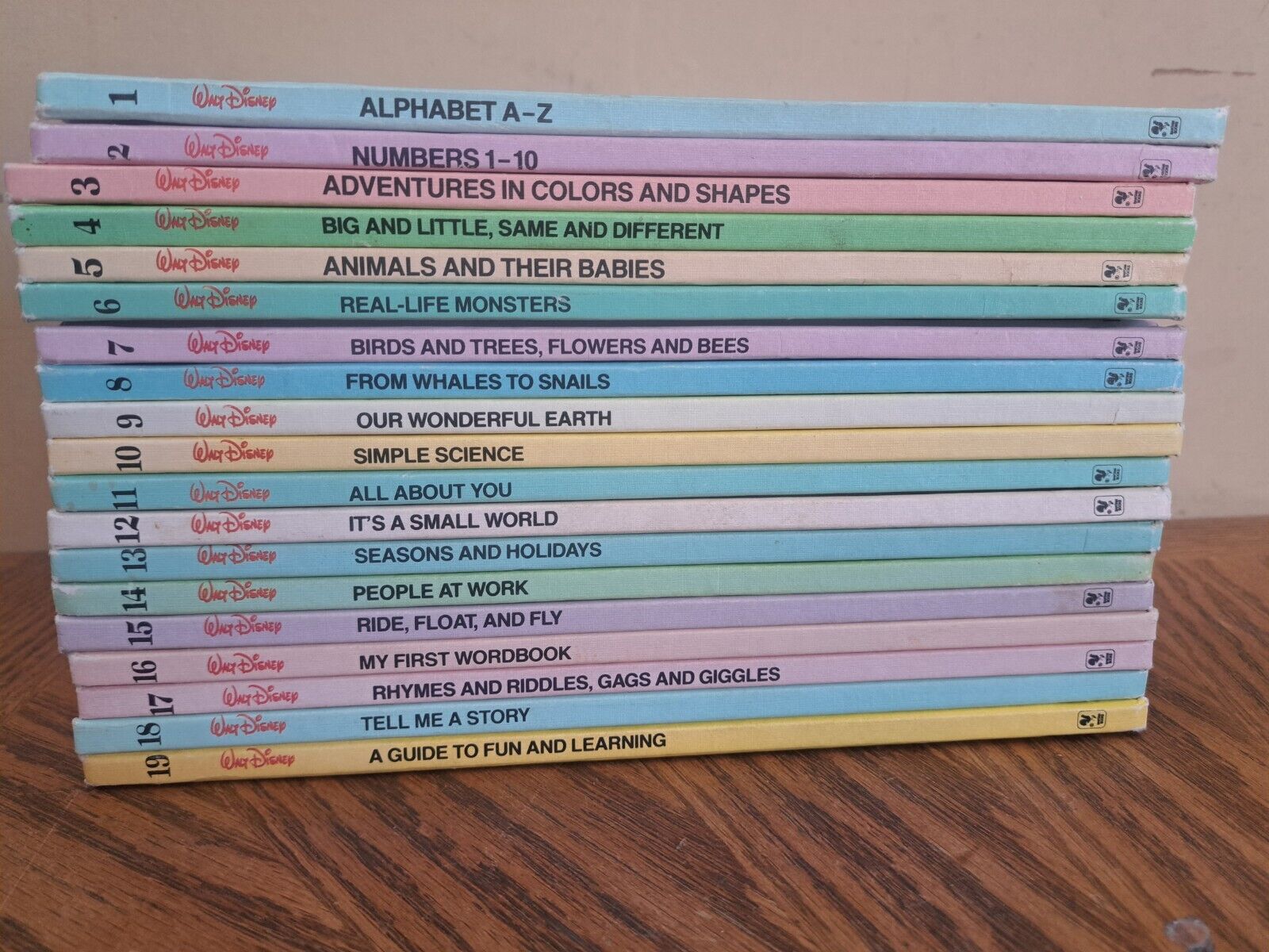 Vintage Walt Disney 1983 Fun To Learn Library Complete Set 1-19 Great Condition