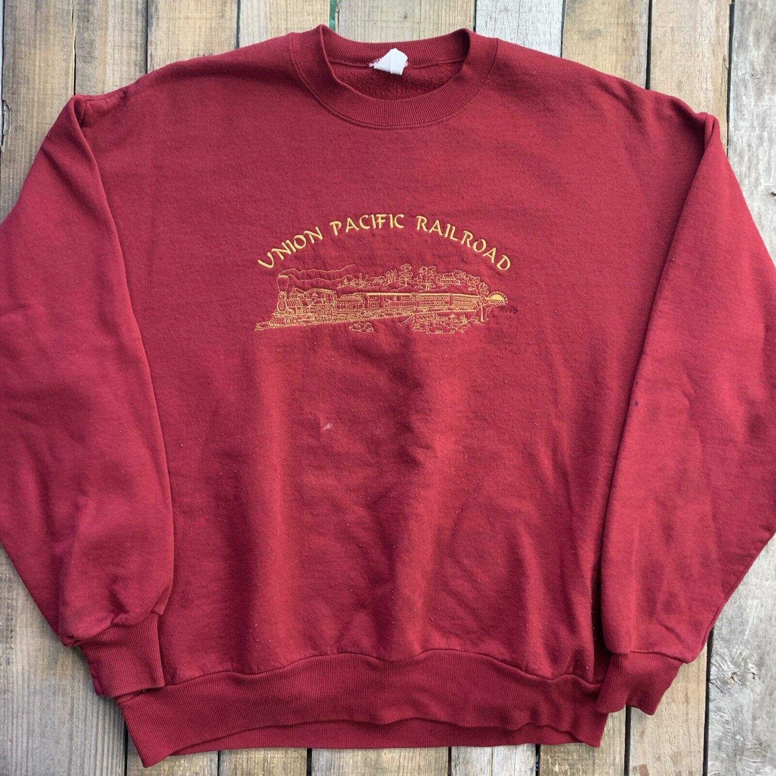 Union Pacific Railroad Embroidered VTG Sweat Shirt Mens Size L Red