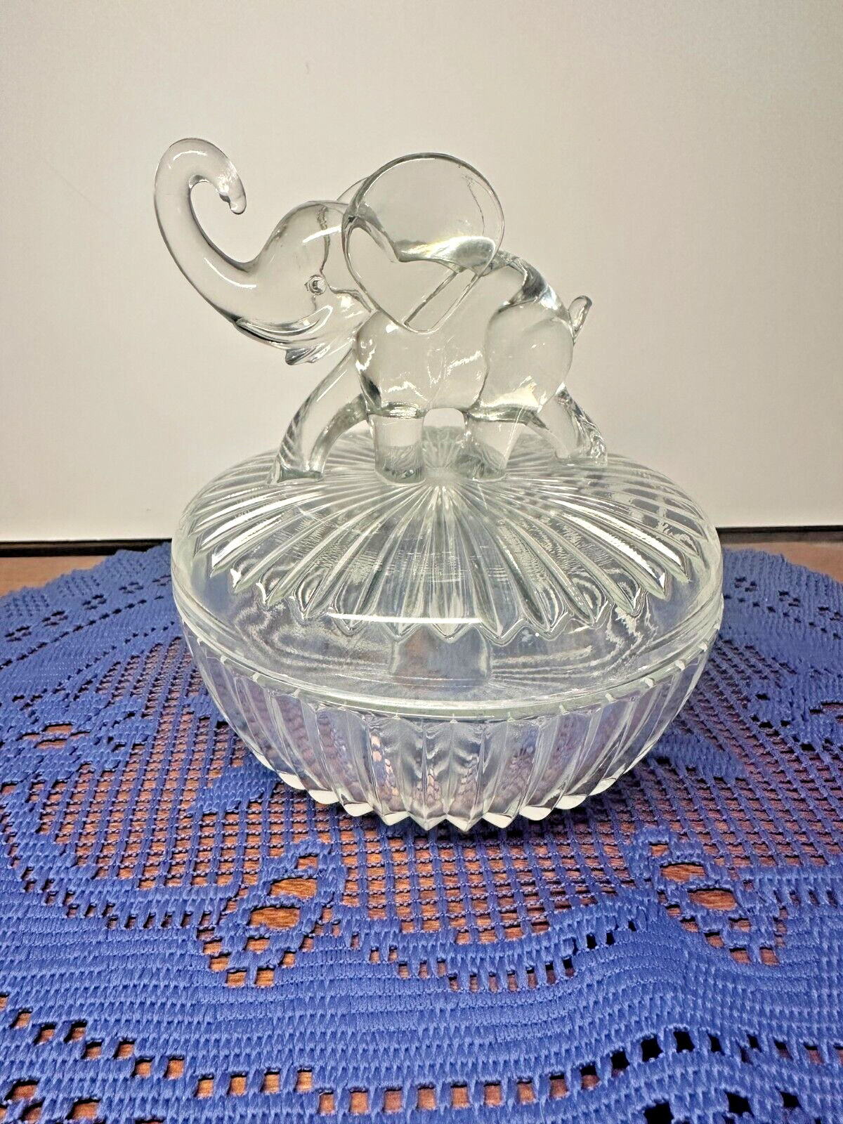 Vintage Jeannette Clear Elephant Glass Powder Jar Candy Dish Lidded Trinket Box