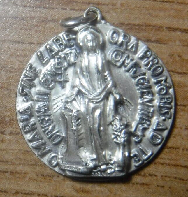 Stunning Mid Century Sterling Silver Miraculous Medal, Catholic Medal #148