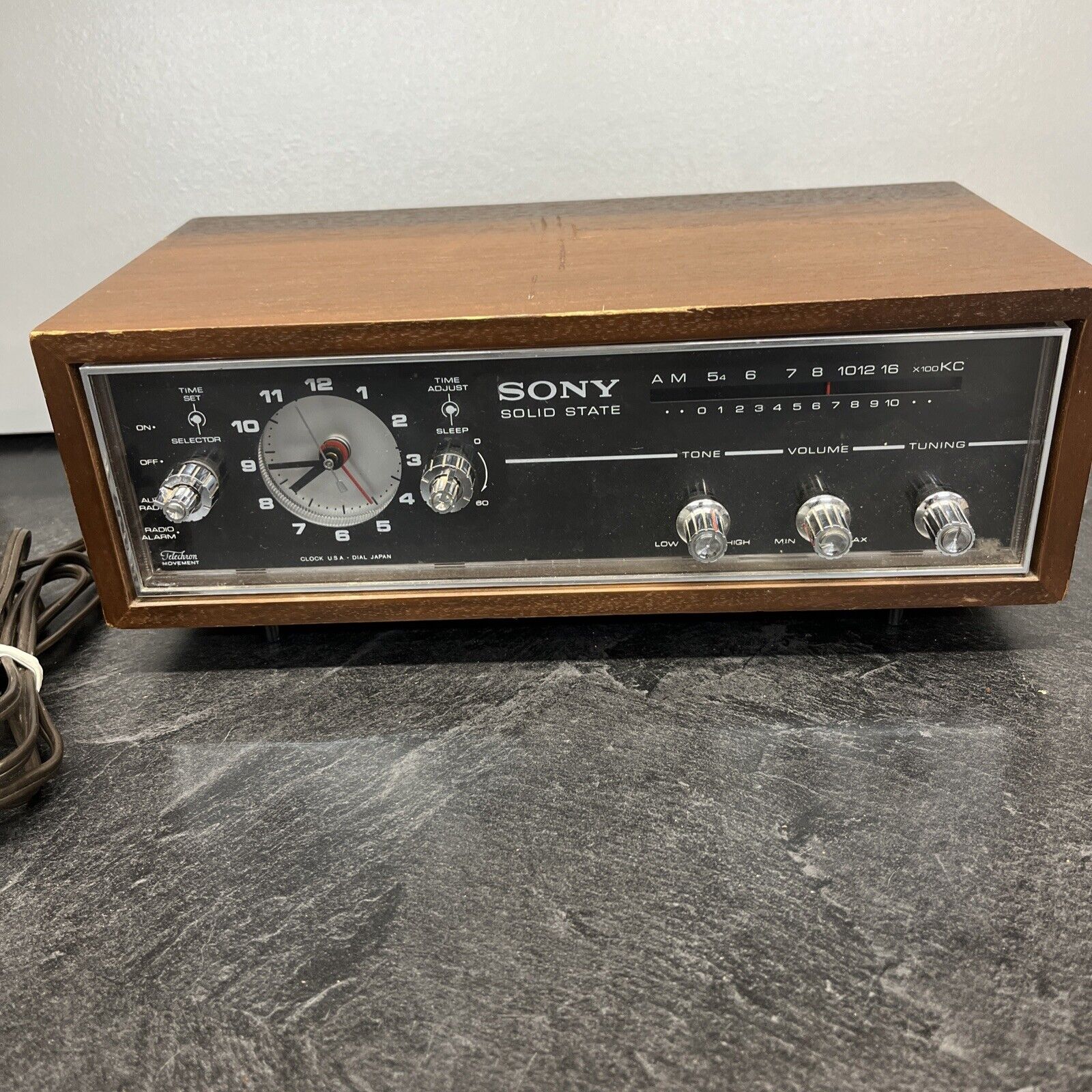 Vintage Sony Solid State Clock Radio, Tested, Works