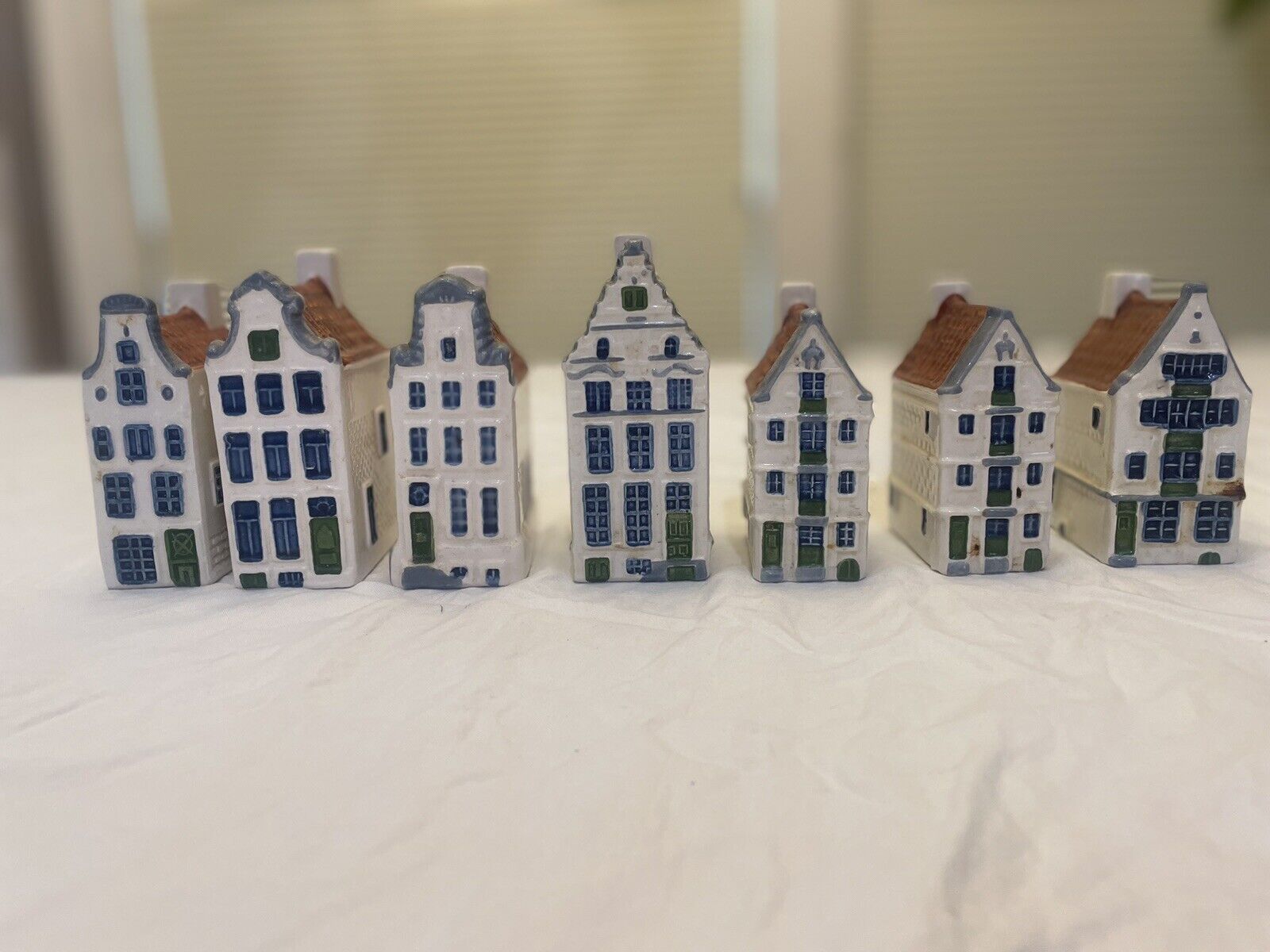 7 Blue Delft's Amsterdam Holland Mini Houses, Empty.