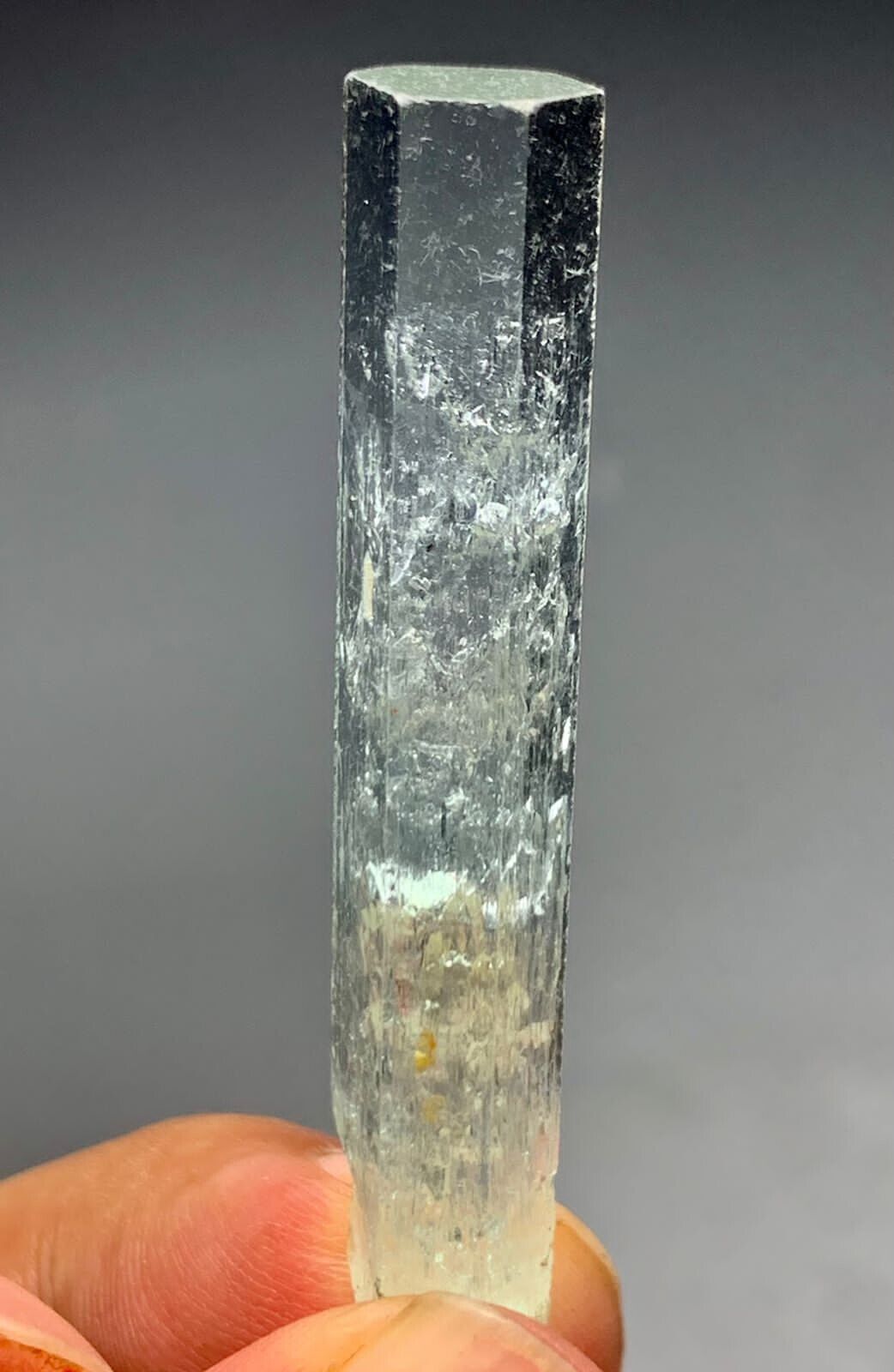 37 Cts Beautiful Top Quality Terminated Aquamarine Crystal from Skardu Pakistan