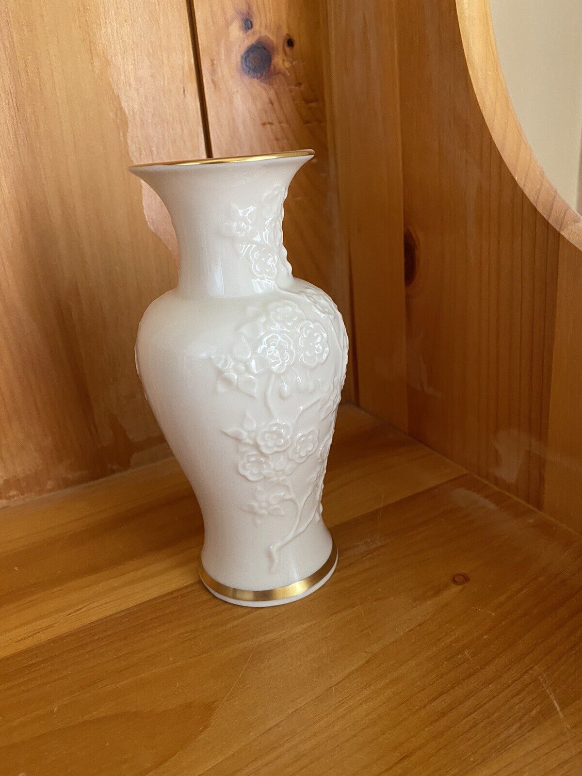 Lenox Ming Blossom Vase 24kt Gold Trim