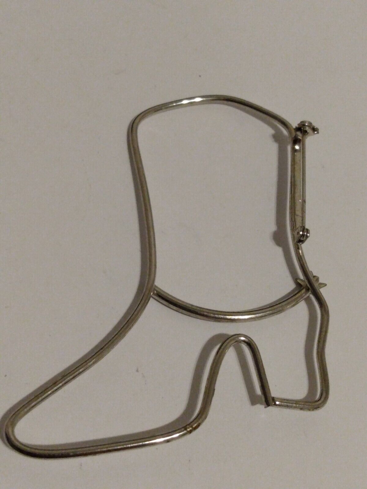 Large Silvertone Wester Boot Outline Lapel Pin
