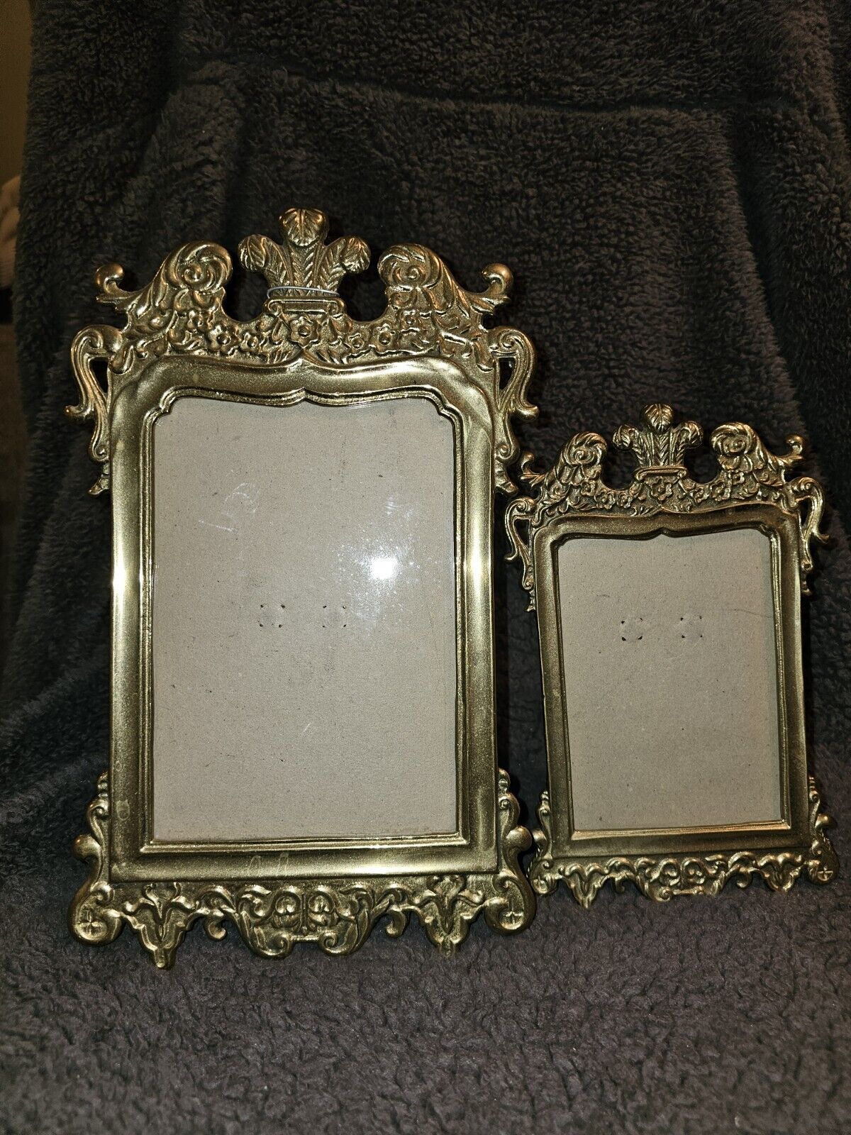 Vintage Set Of Matching Gold Picture Frames With Glass