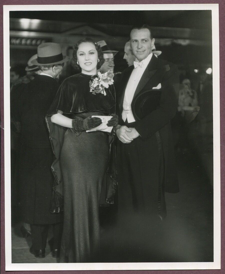 FAY WRAY Husband John Monk Saunders Candid 1934 Hollywood Glamour Photo J653