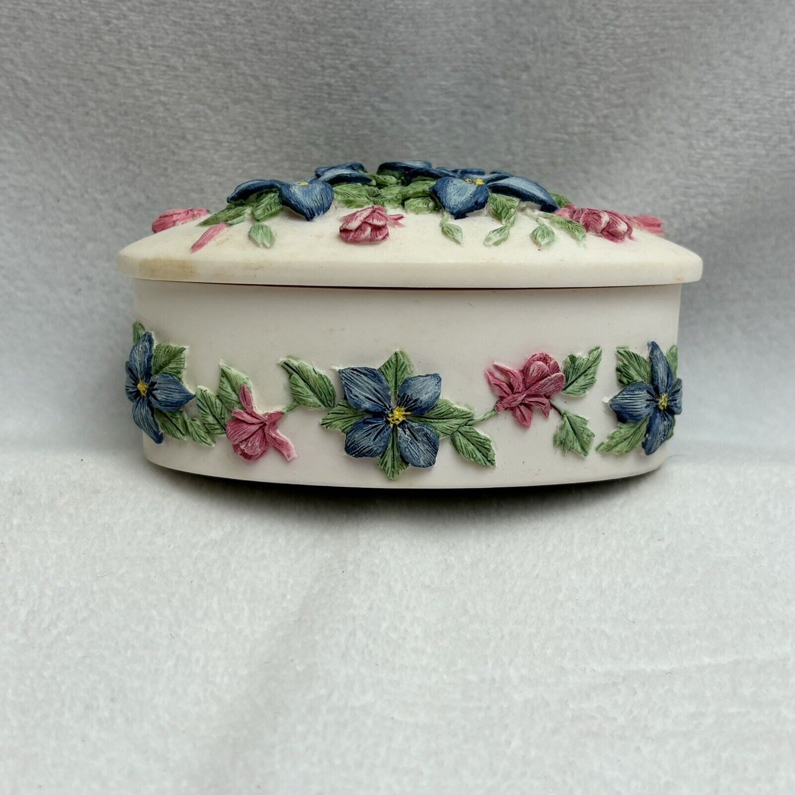 Flower Trinket Box By Willow Hall Blue  Pink Floral Oval Ring Keeper 1996