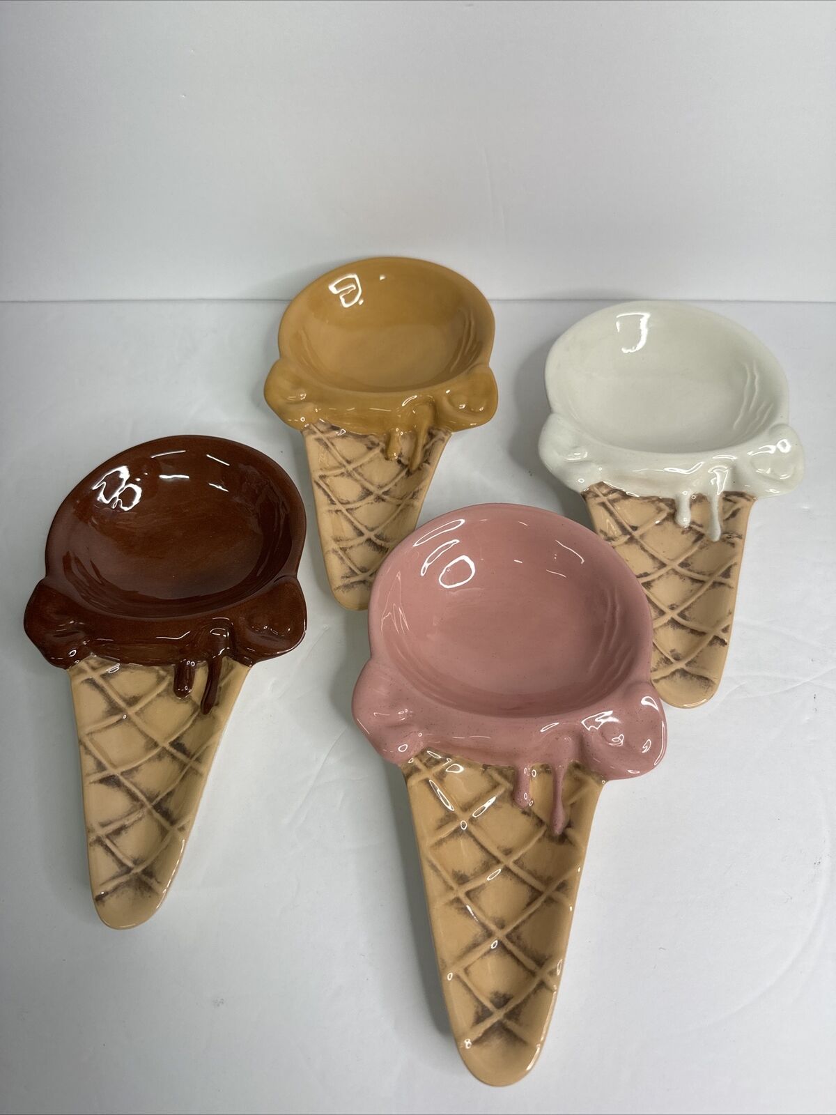 Set Of 4 Vintage Ceramic Ice cream Cone Spoon Rest Wall Hanging