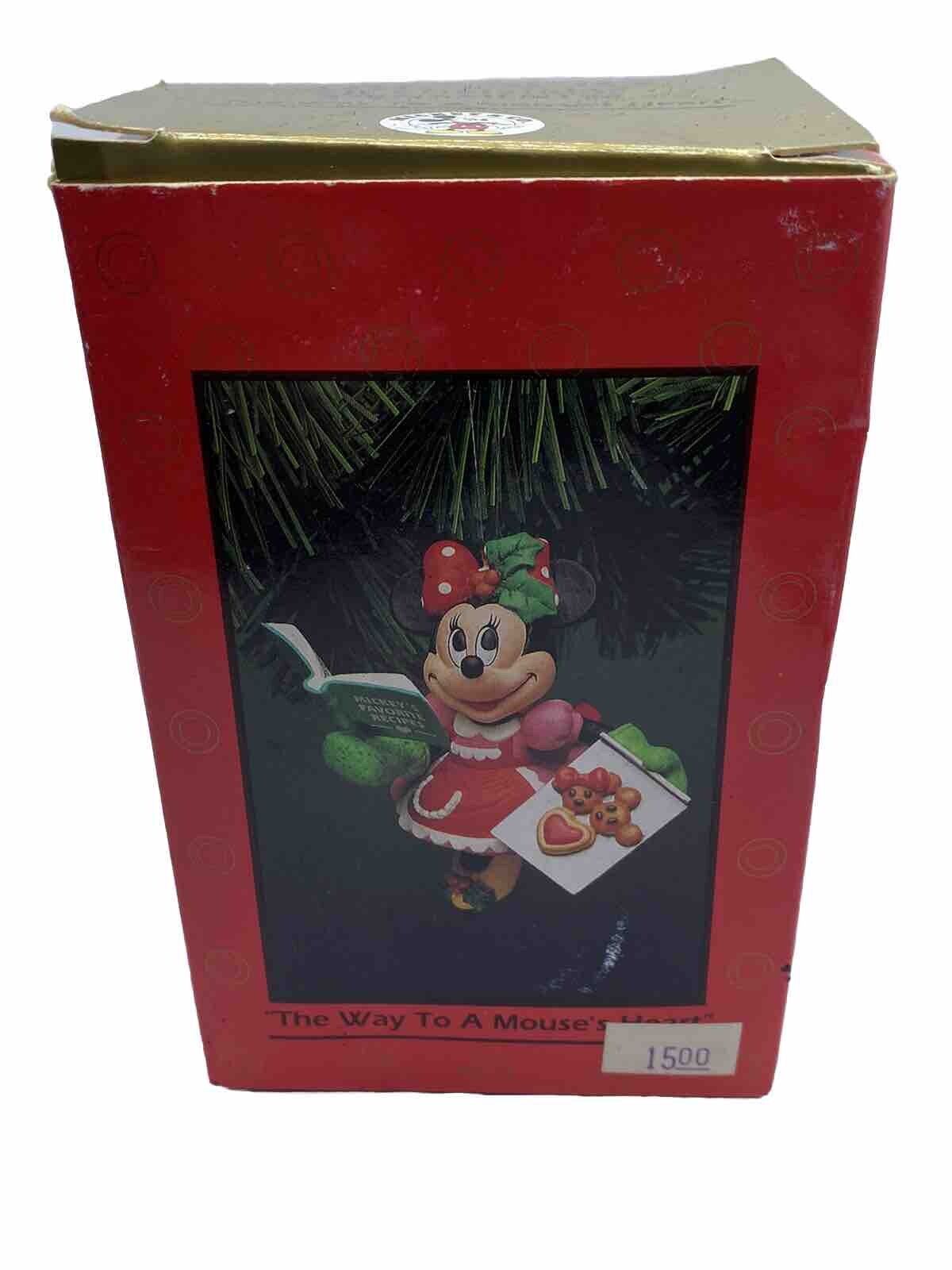 Minnie Mouse Enesco Christmas Ornament Disney Vintage VTG Figurine 