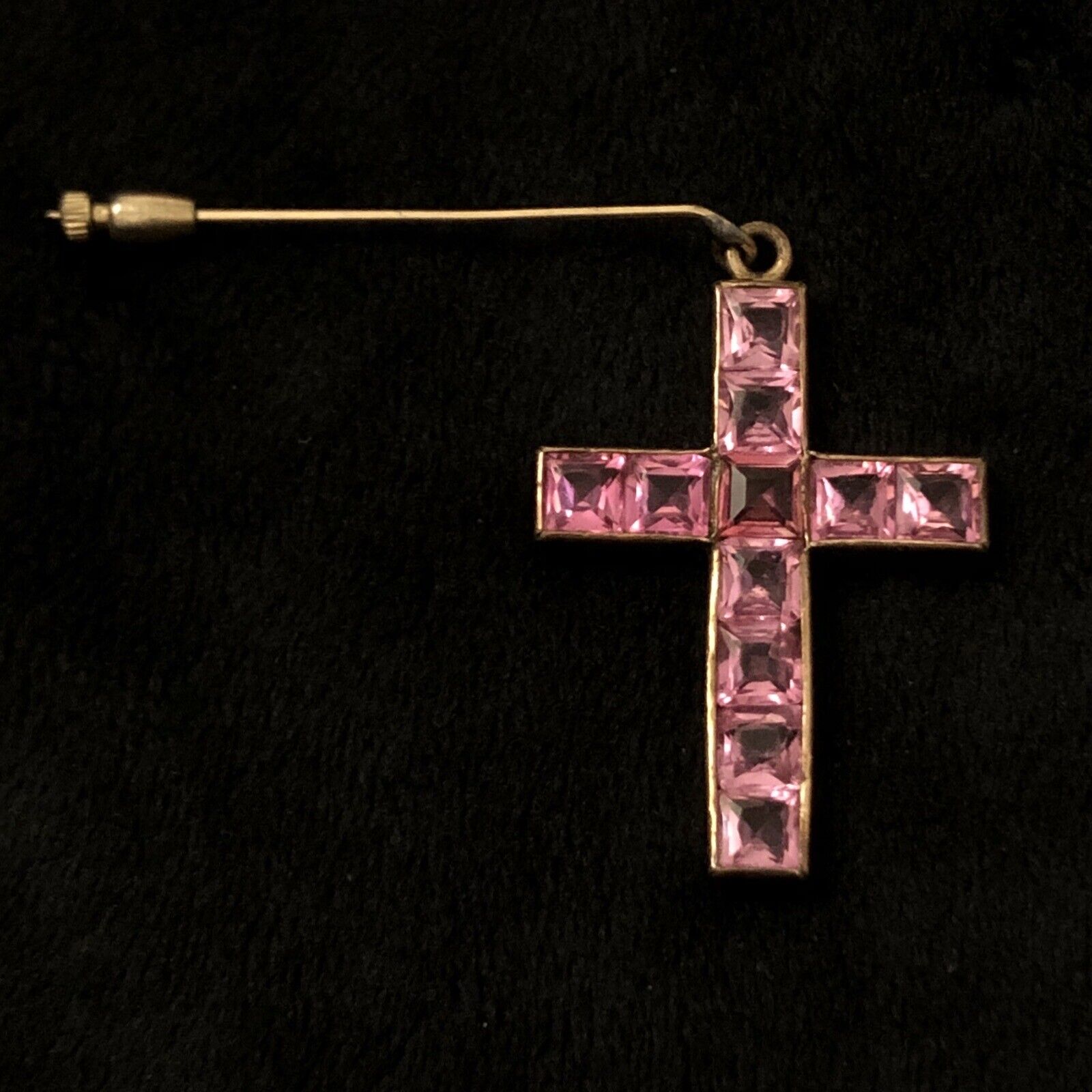 Vintage Sparkly Faceted Pink Glass Cross Goldtone Hat Pin