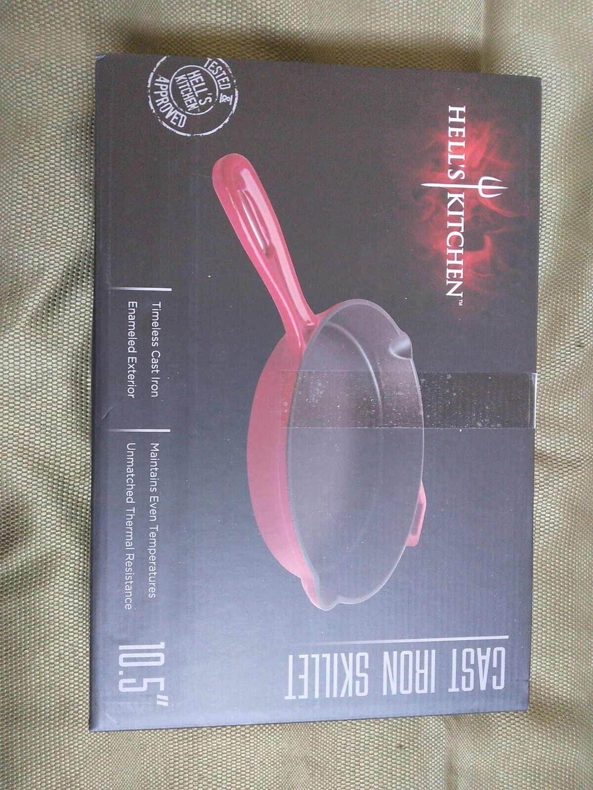 Hell’s Kitchen 10.5” Cast Iron Skillet Gordon Ramsay Cook Wear NEW/SEALED