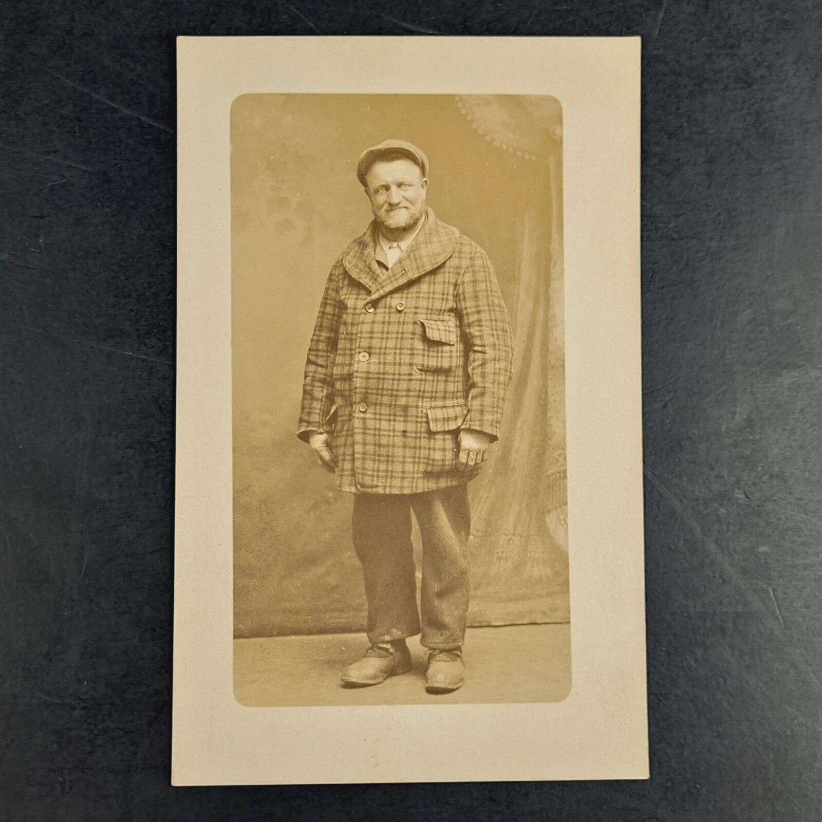 ANTIQUE UDB REAL PHOTO SEPIA POST CARD OF MAN IN PLAID MACKINAW RPPC - UPOSTED
