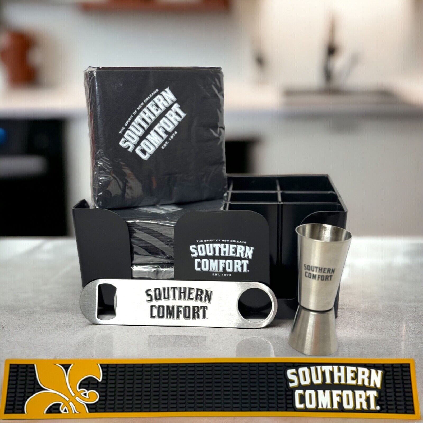 Southern Comfort Whiskey Bar Set, Bar Mats & Plastic Bar Caddy Napkin Holder