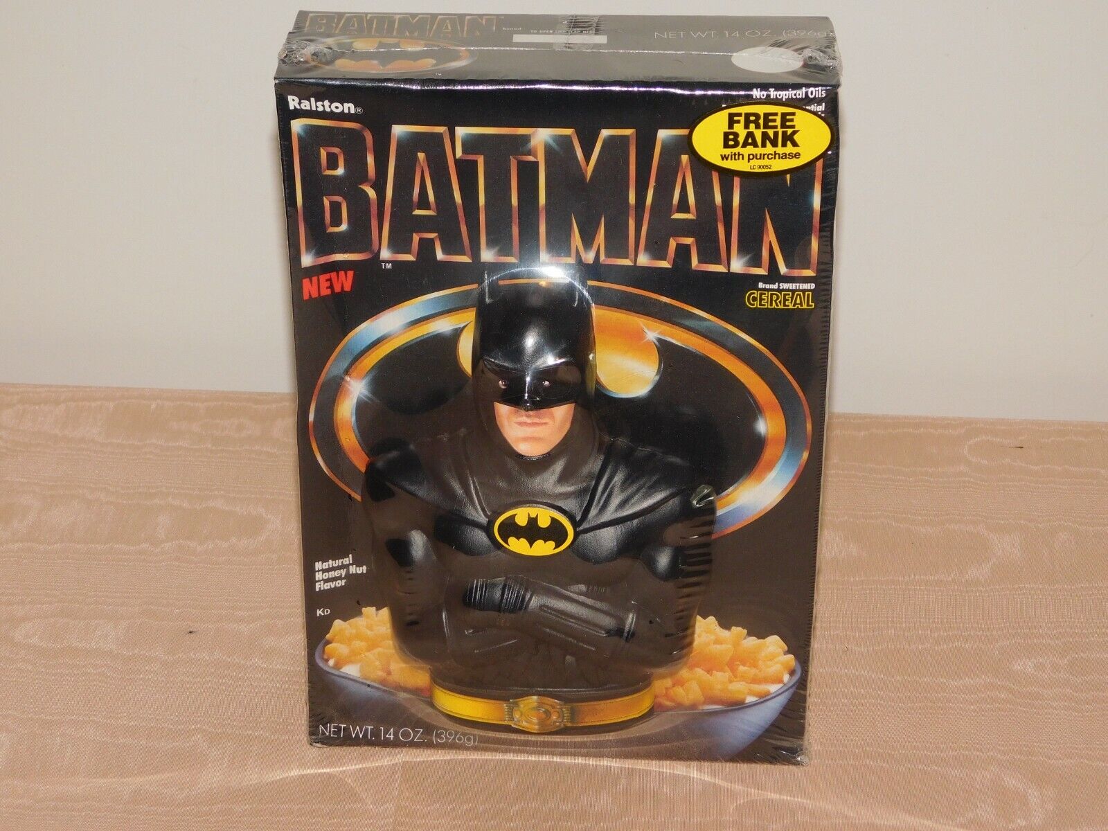 VINTAGE TOY NOS 1989 RALSTON BATMAN CEREAL with BANK  SEALED NEW OLD STOCK