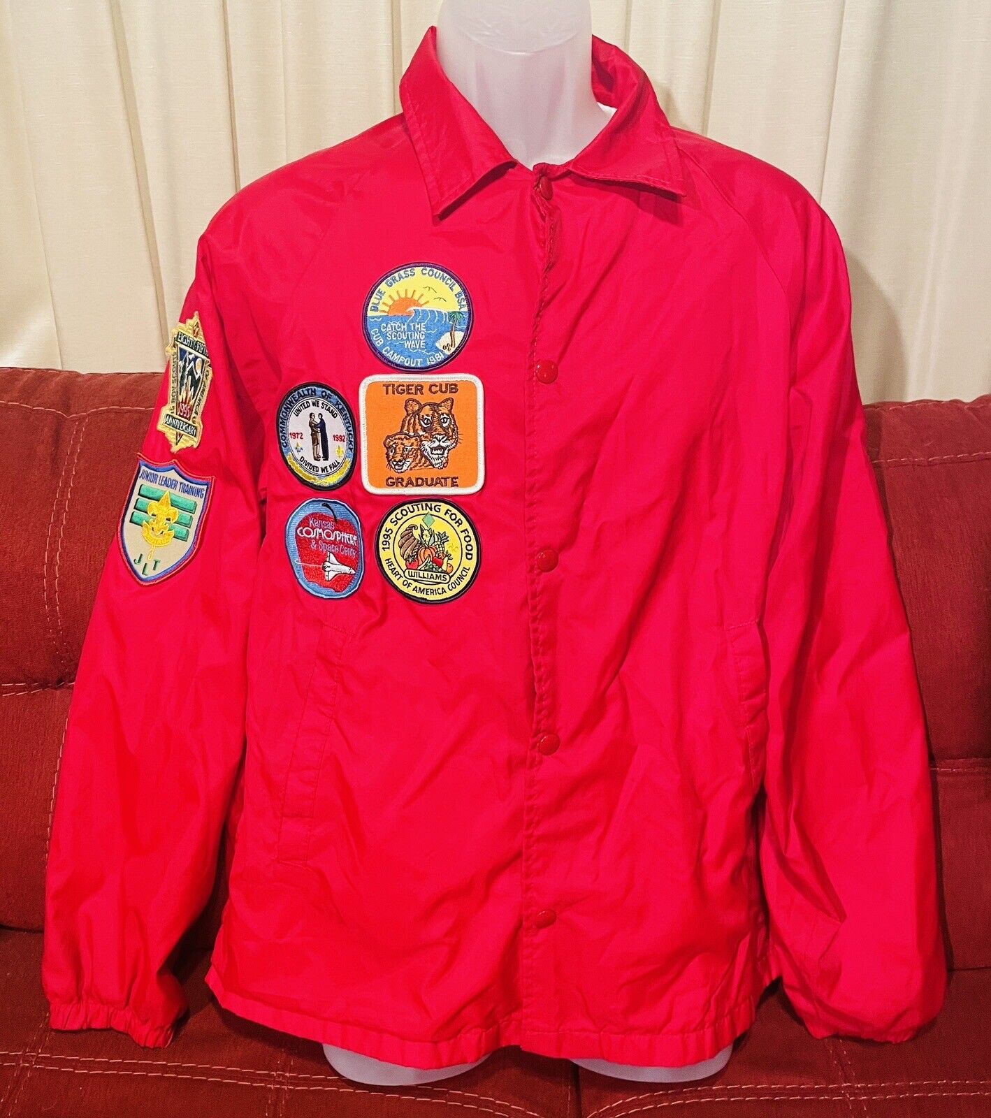 Athletic Works Vintage retro 90s Boy Scout jacket button up 12 patches Red M