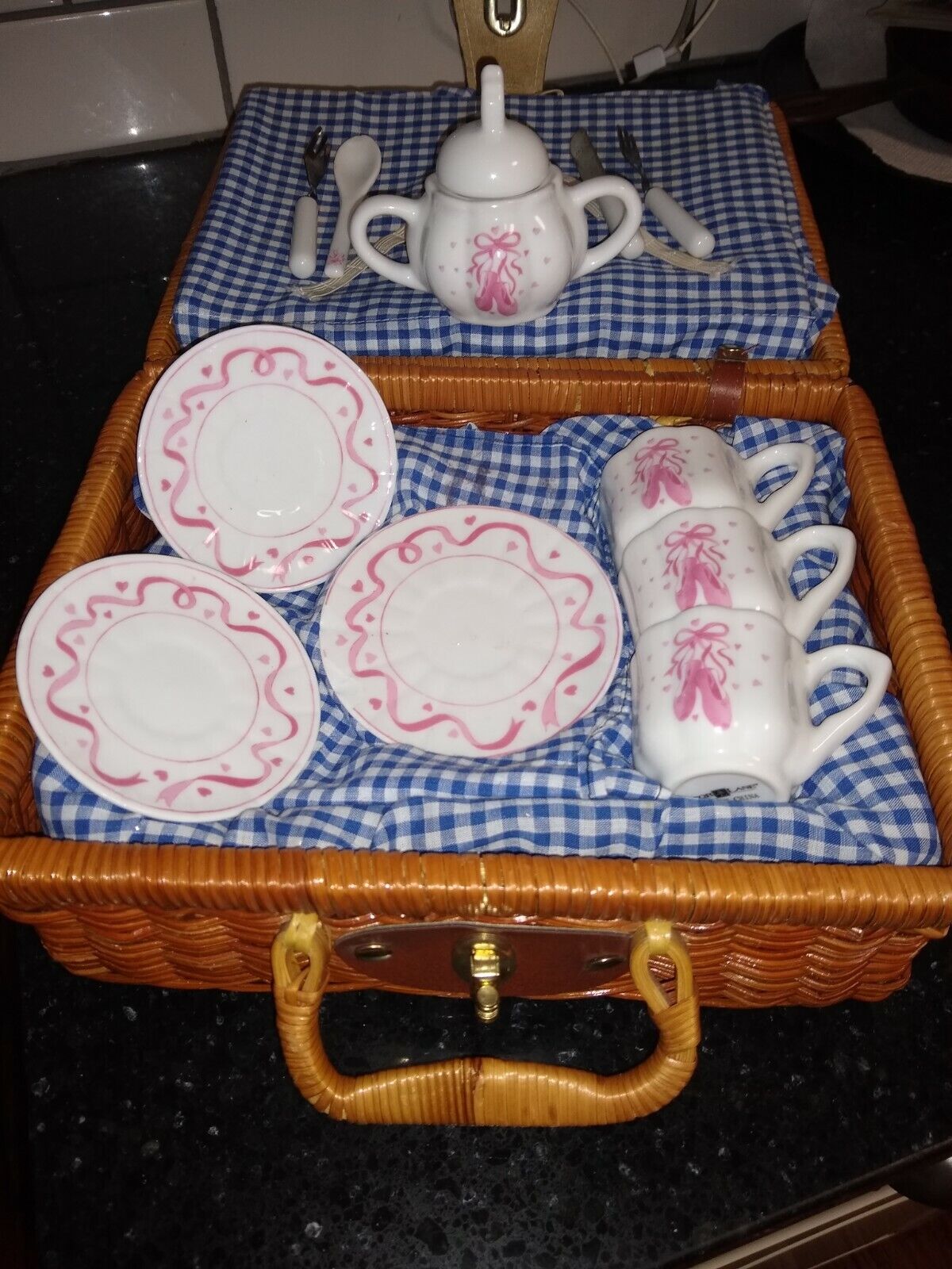 Vtg. Astor Lane Mimi Tea set Ballerina design with picnic basket and 5 napkins