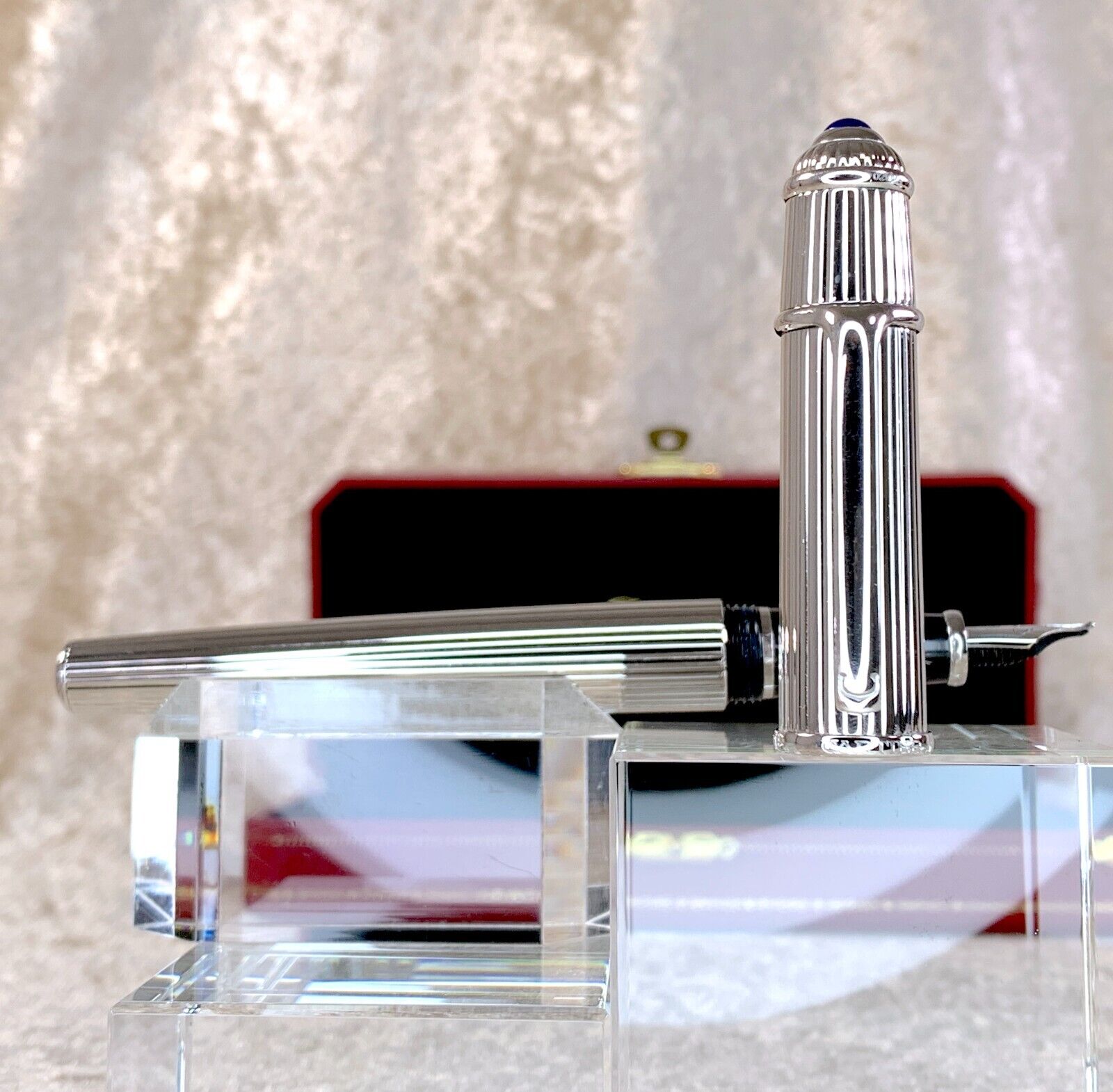 Authentic Cartier Fountain Pen Diabolo Godron Platinum Finish with Case