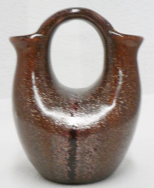   NEW MEXICO POTTERY BROWN WEDDING VASE WITH GOLD SPARKLES