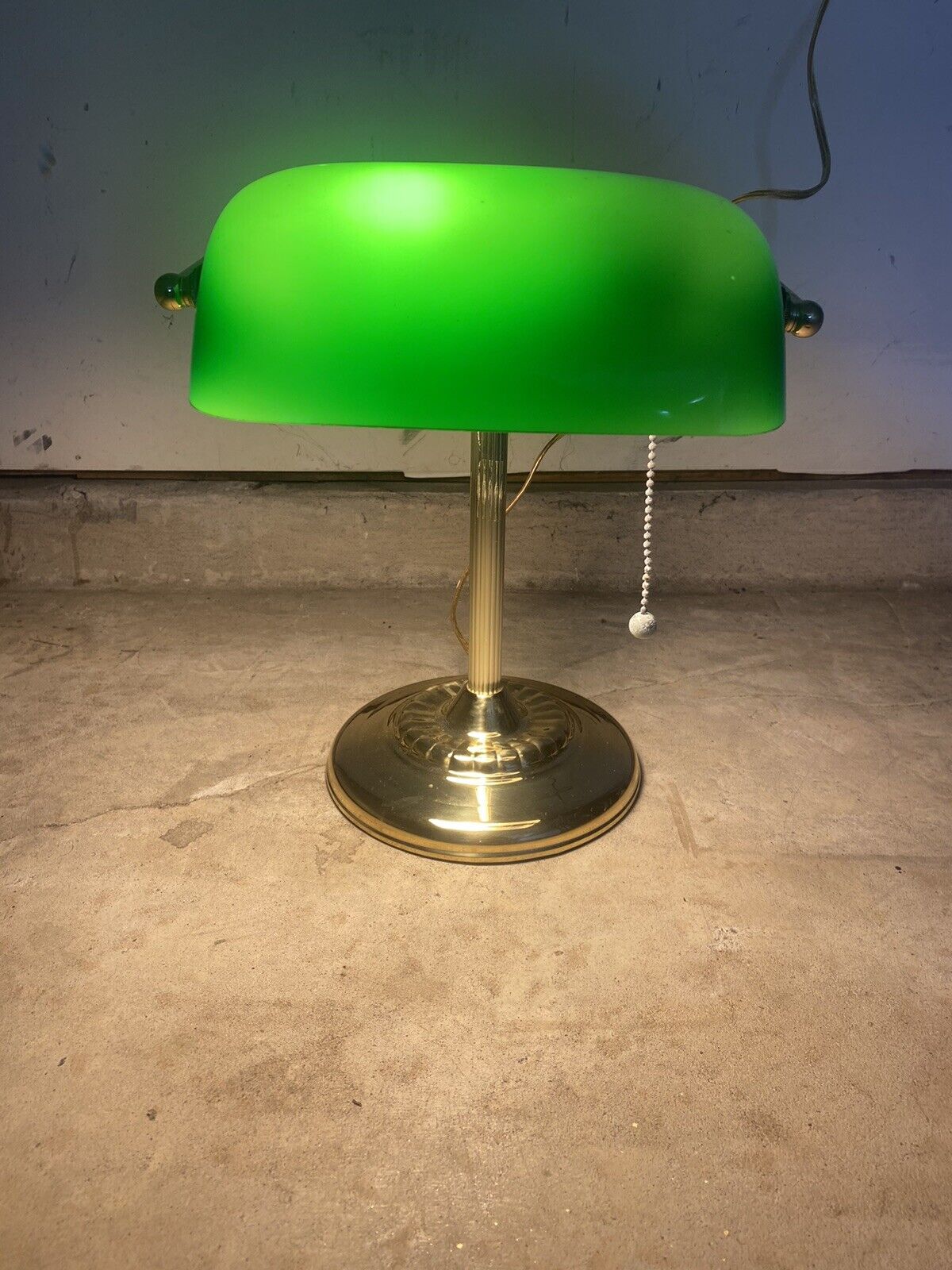 Vintage Emerald Green Bankers Lamp