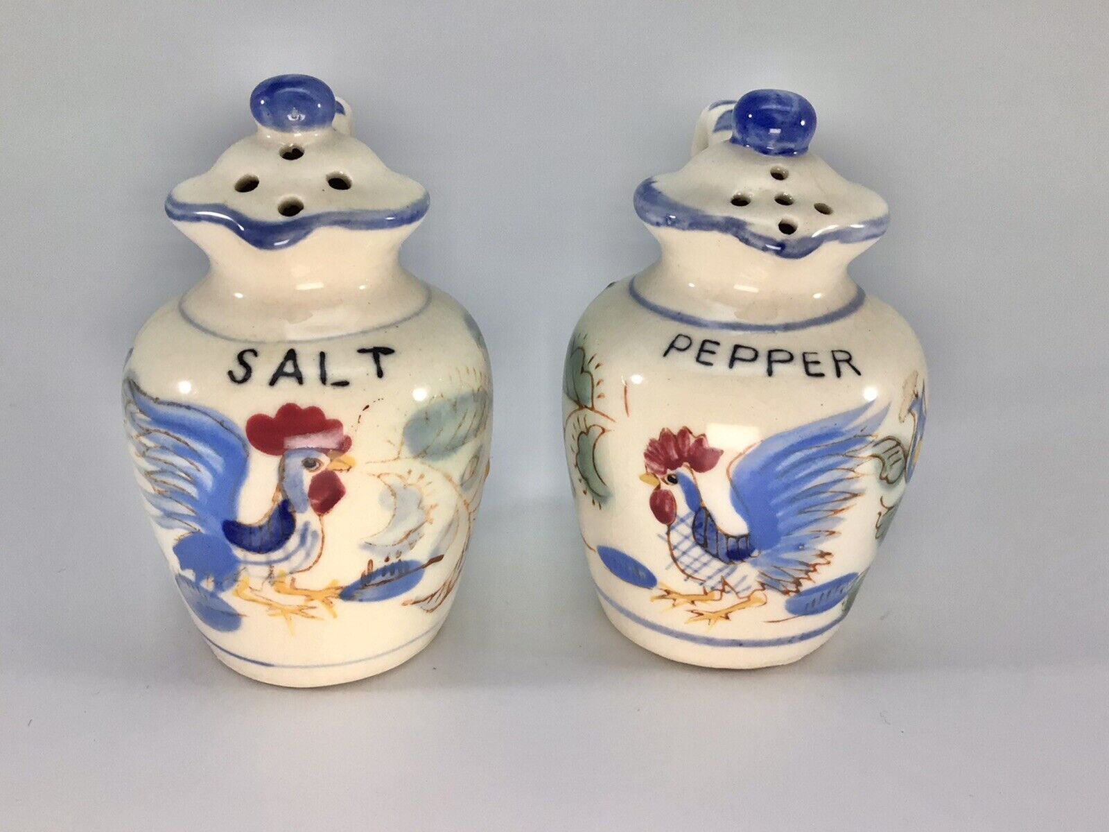 Nasco Rooster Salt and Pepper Shakers Blue Farmhouse Hand Painted Japan Vintage